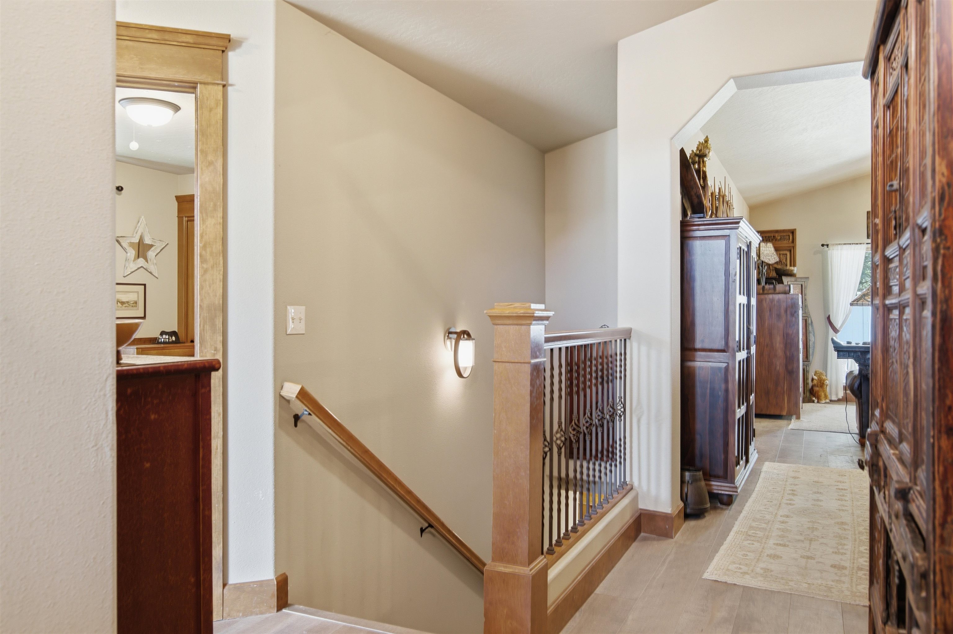 215 W Bristol Ave - Photo 2