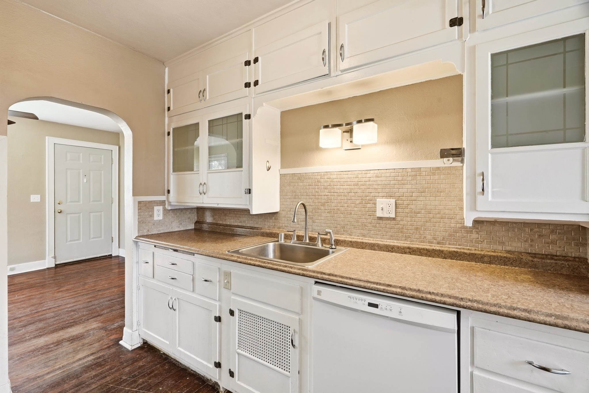 124 4th St - Photo 9