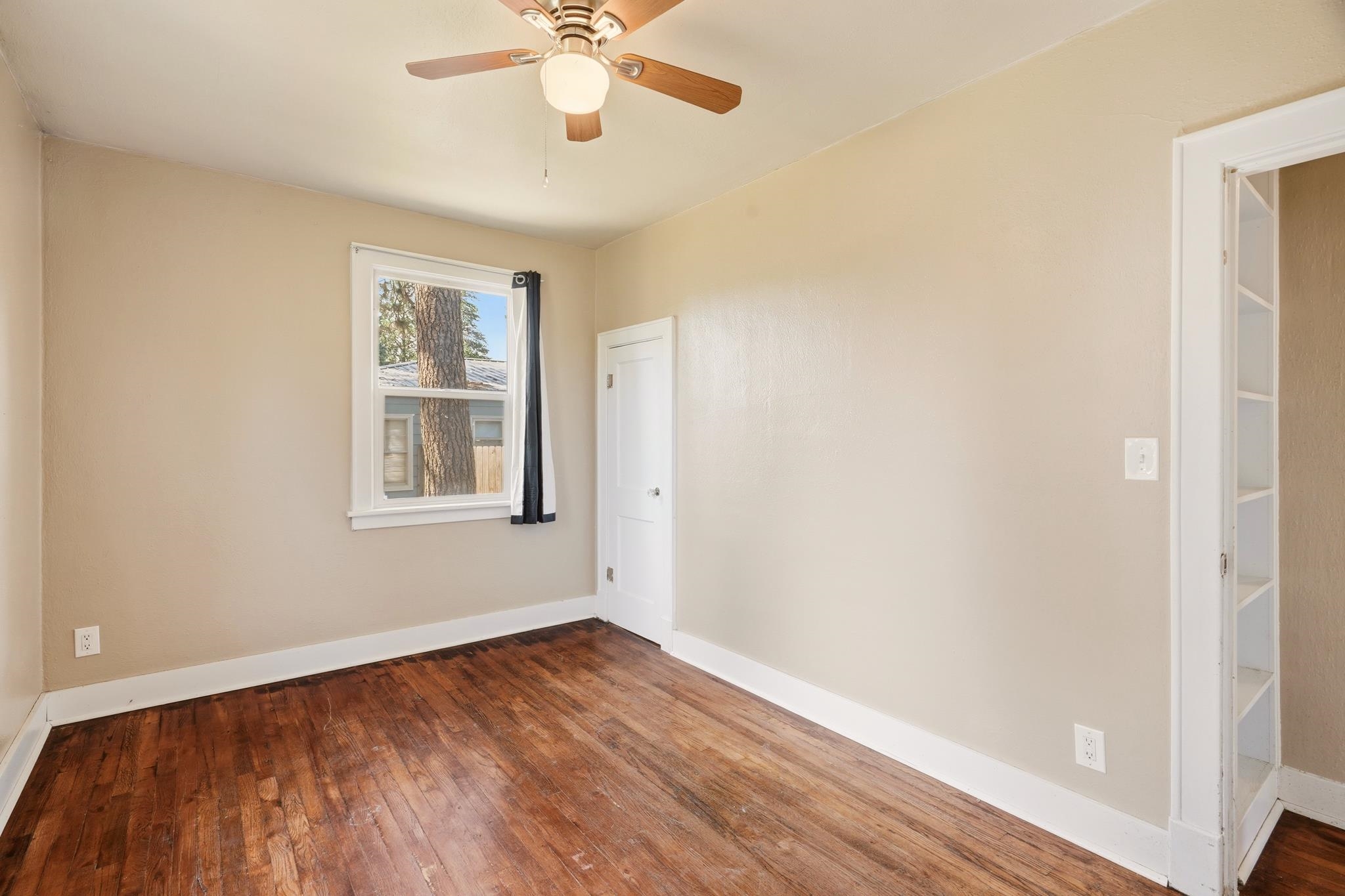 124 4th St - Photo 13