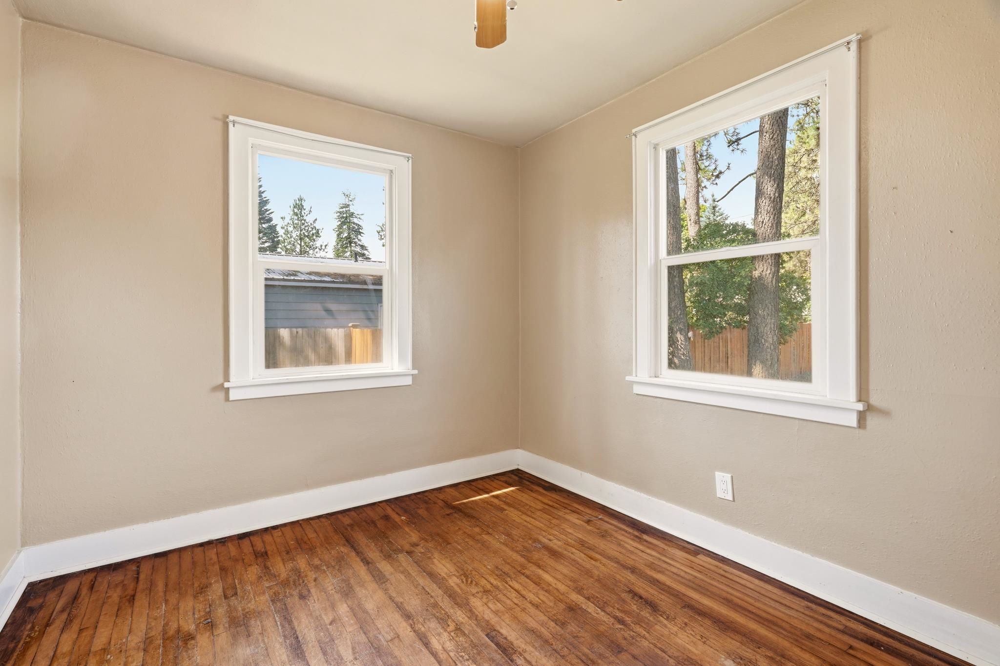 124 4th St - Photo 15
