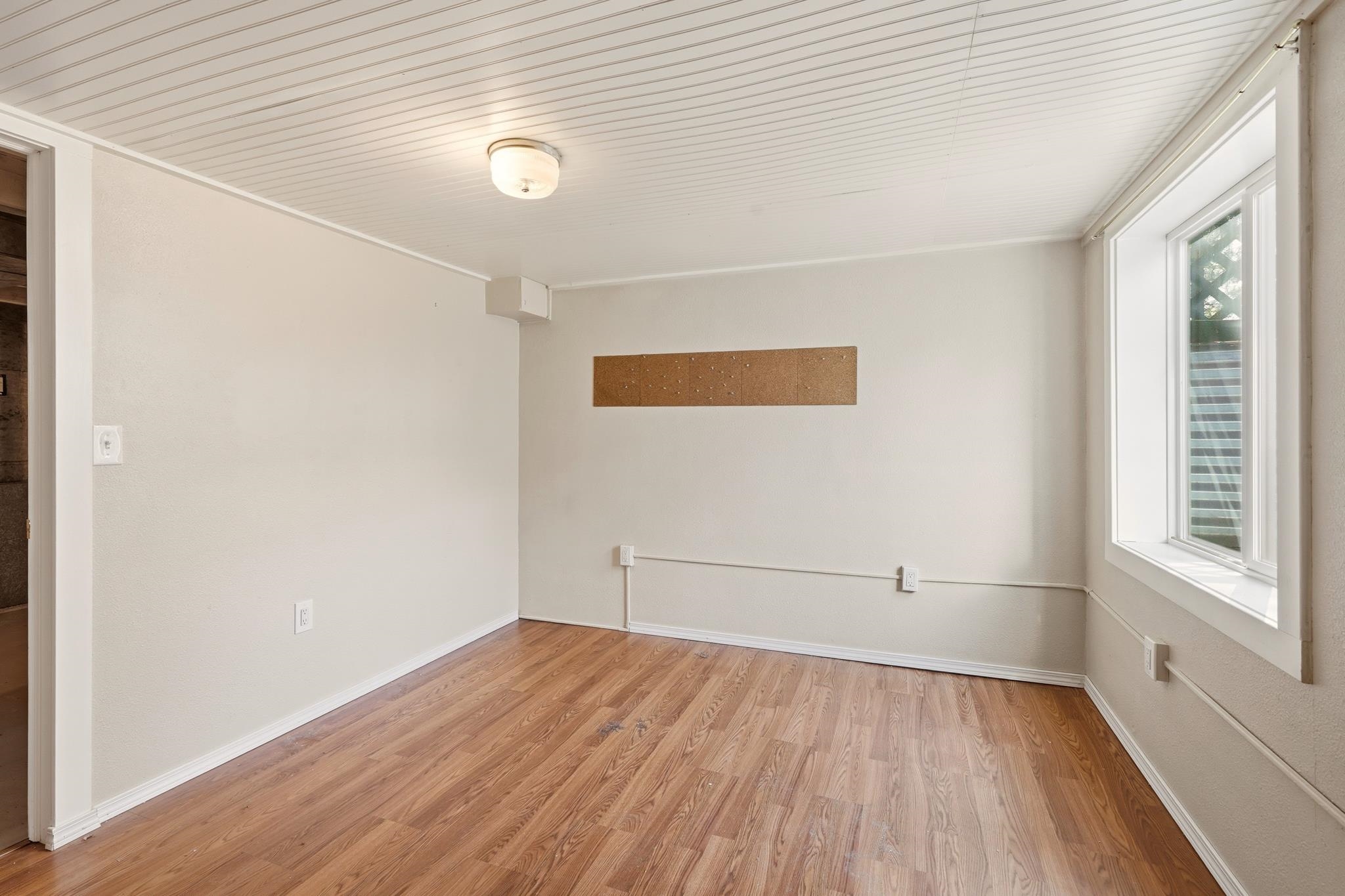 124 4th St - Photo 17