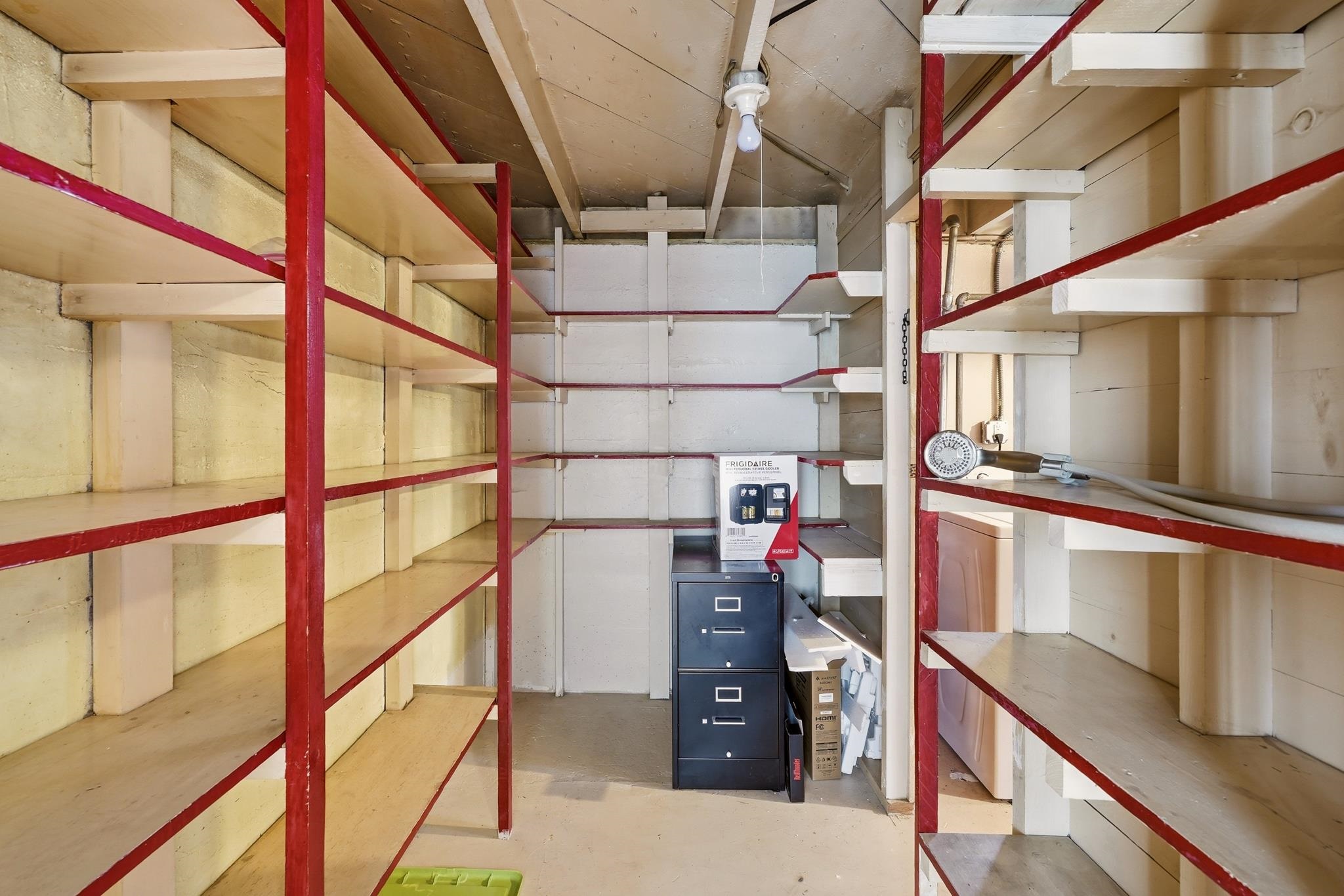 124 4th St - Photo 18
