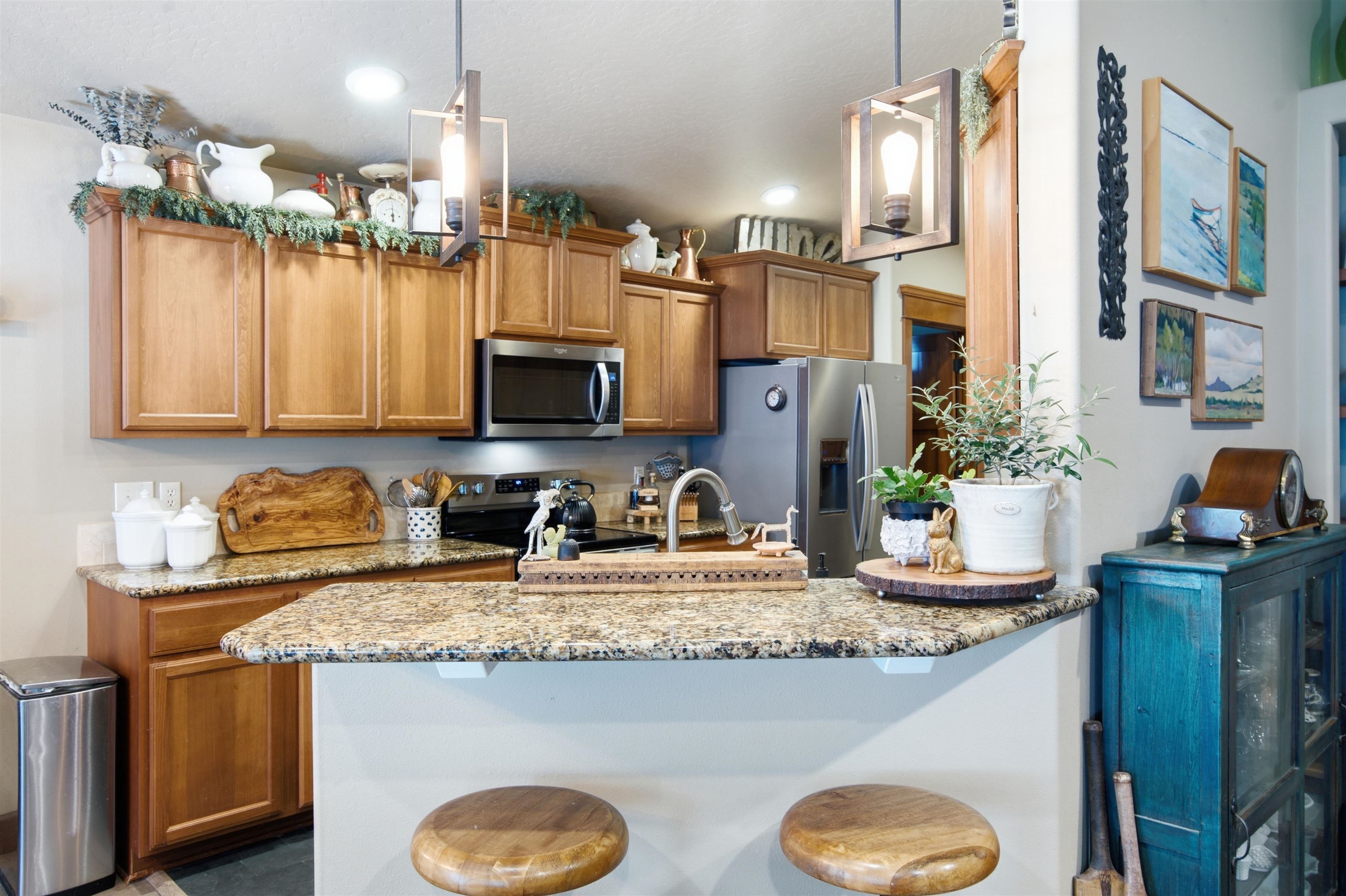 215 W Bristol Ave - Photo 9