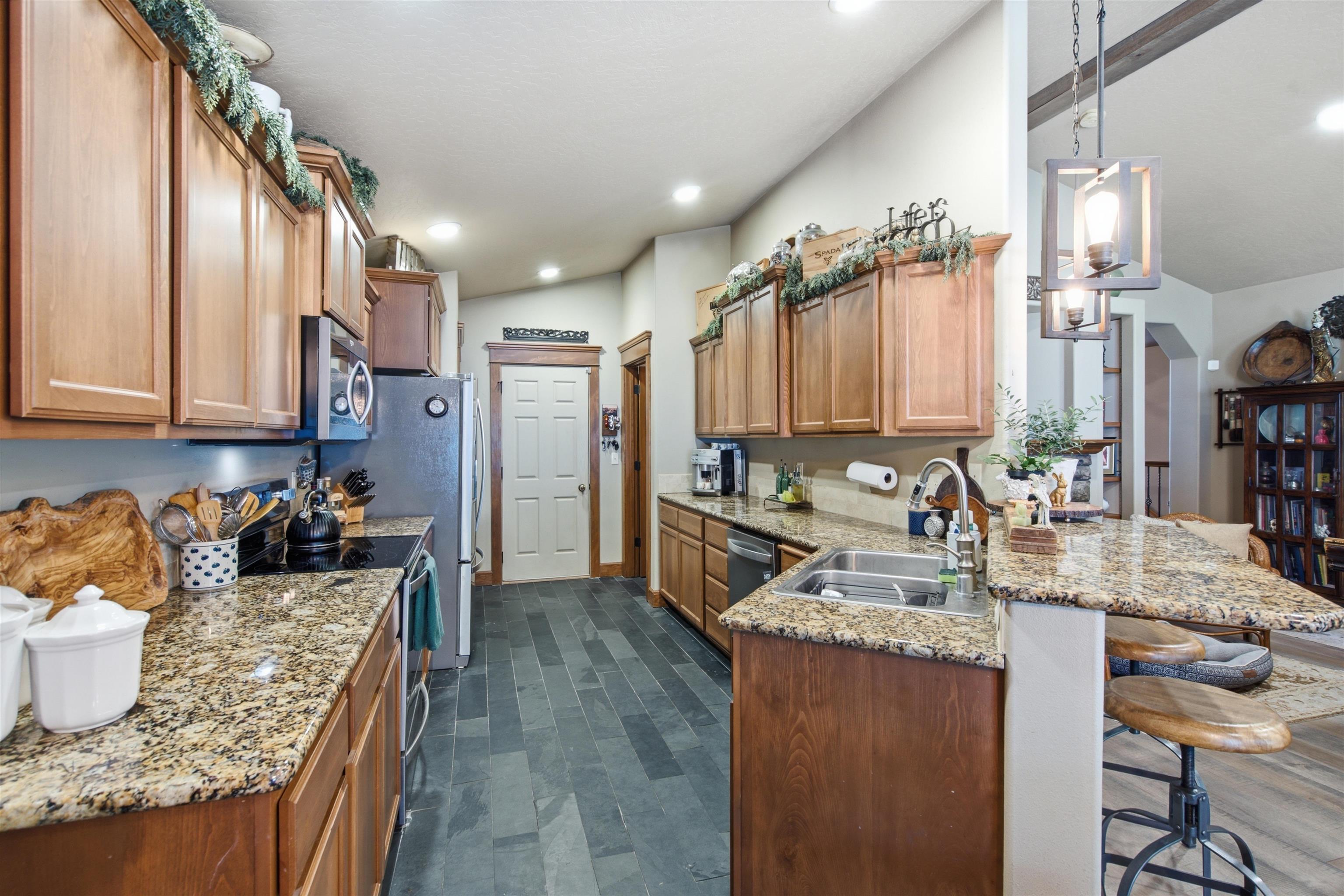 215 W Bristol Ave - Photo 10