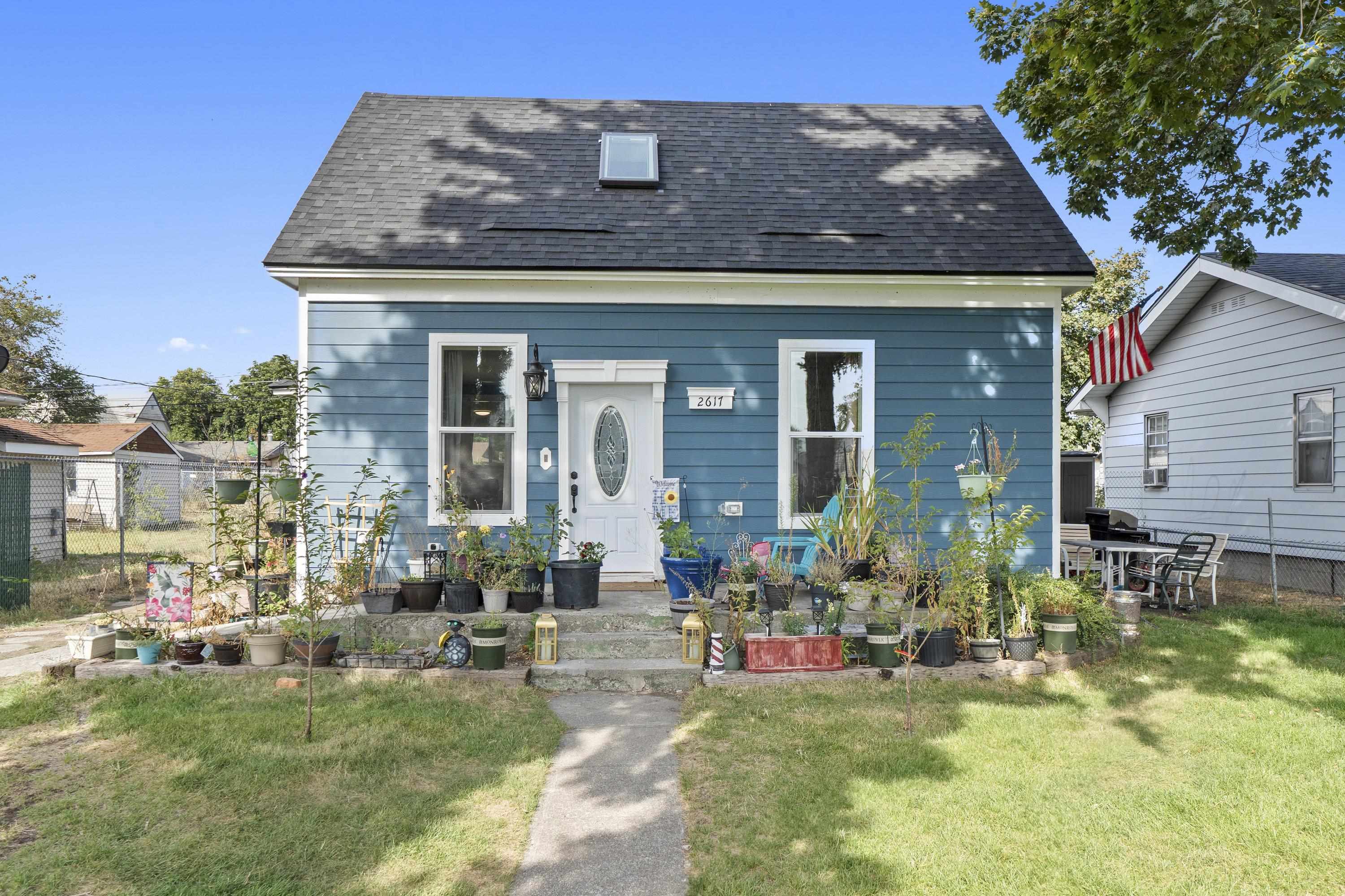 2617 N Pittsburg St - Photo 2