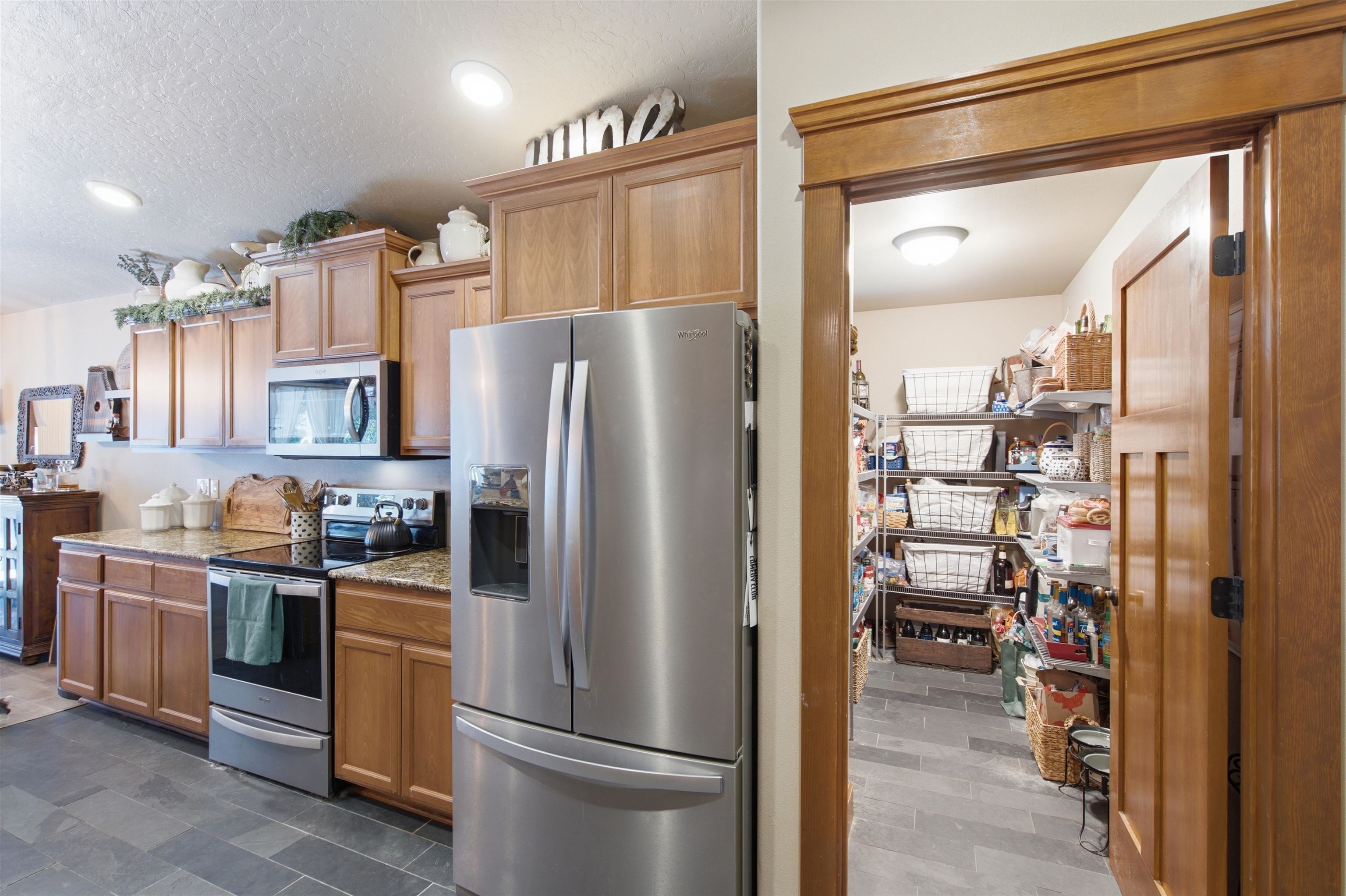 215 W Bristol Ave - Photo 13