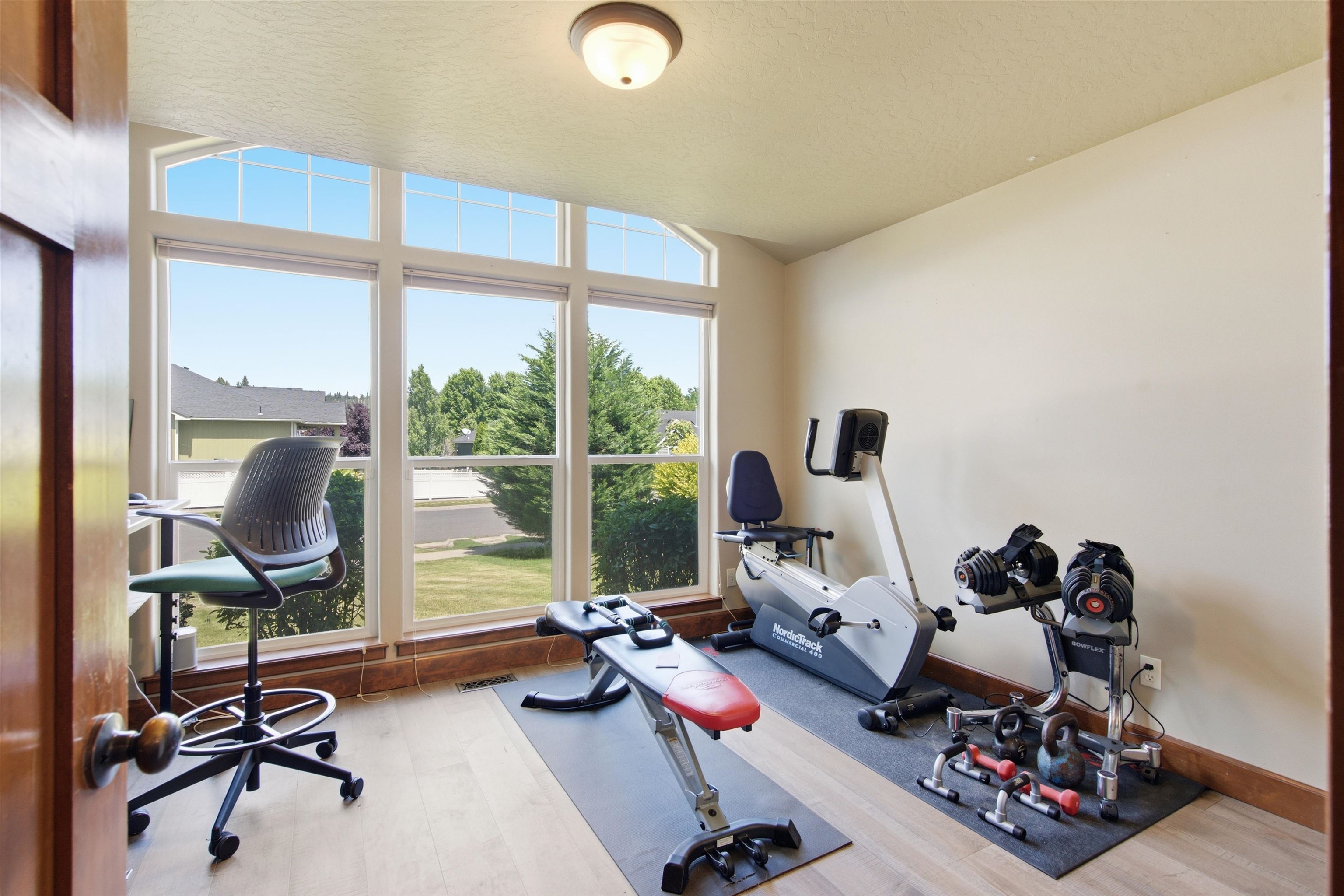 215 W Bristol Ave - Photo 19