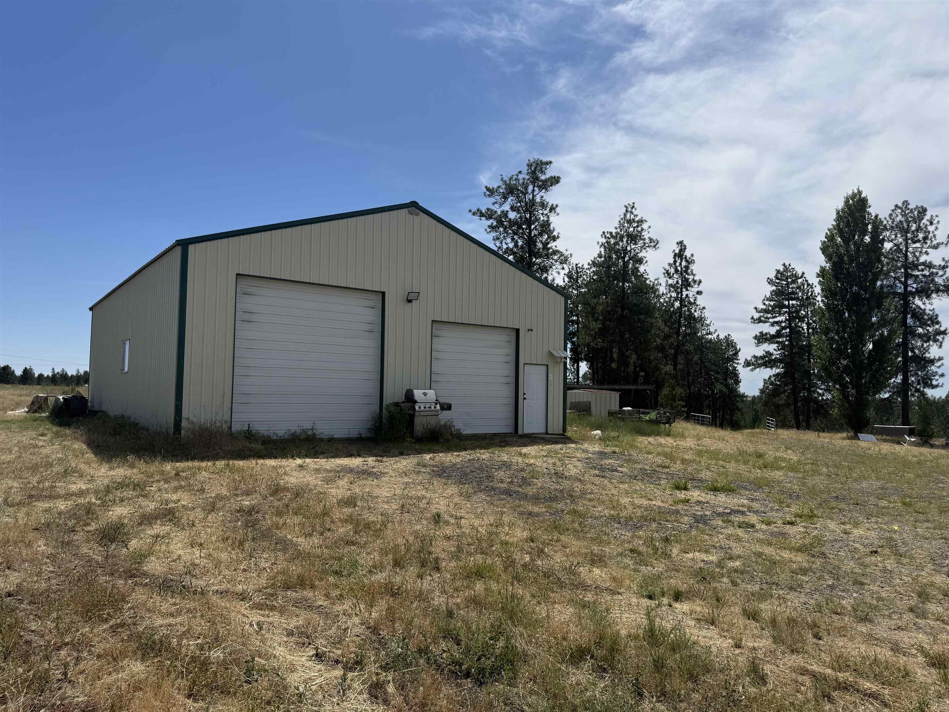 15211 N Wood Rd - Photo 9