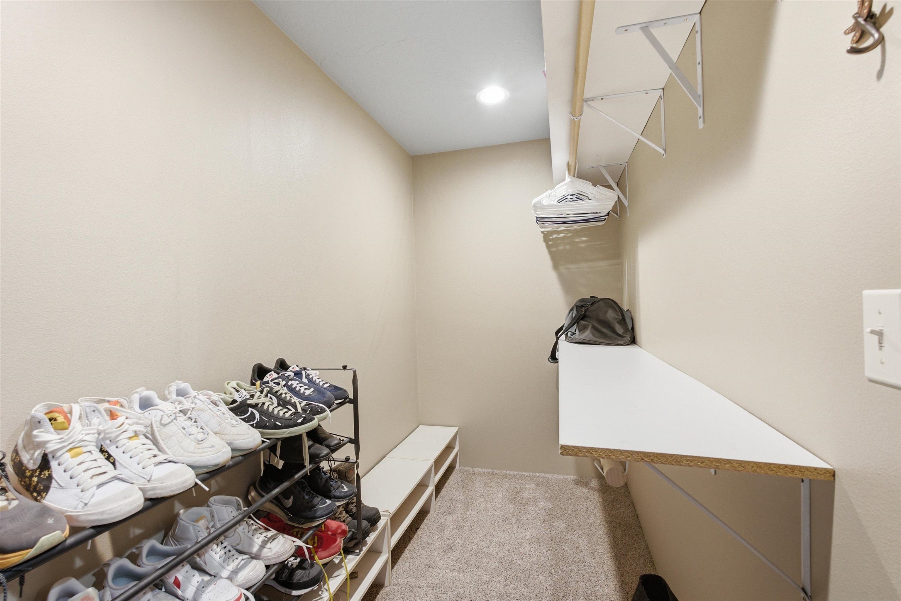 215 W Bristol Ave - Photo 40