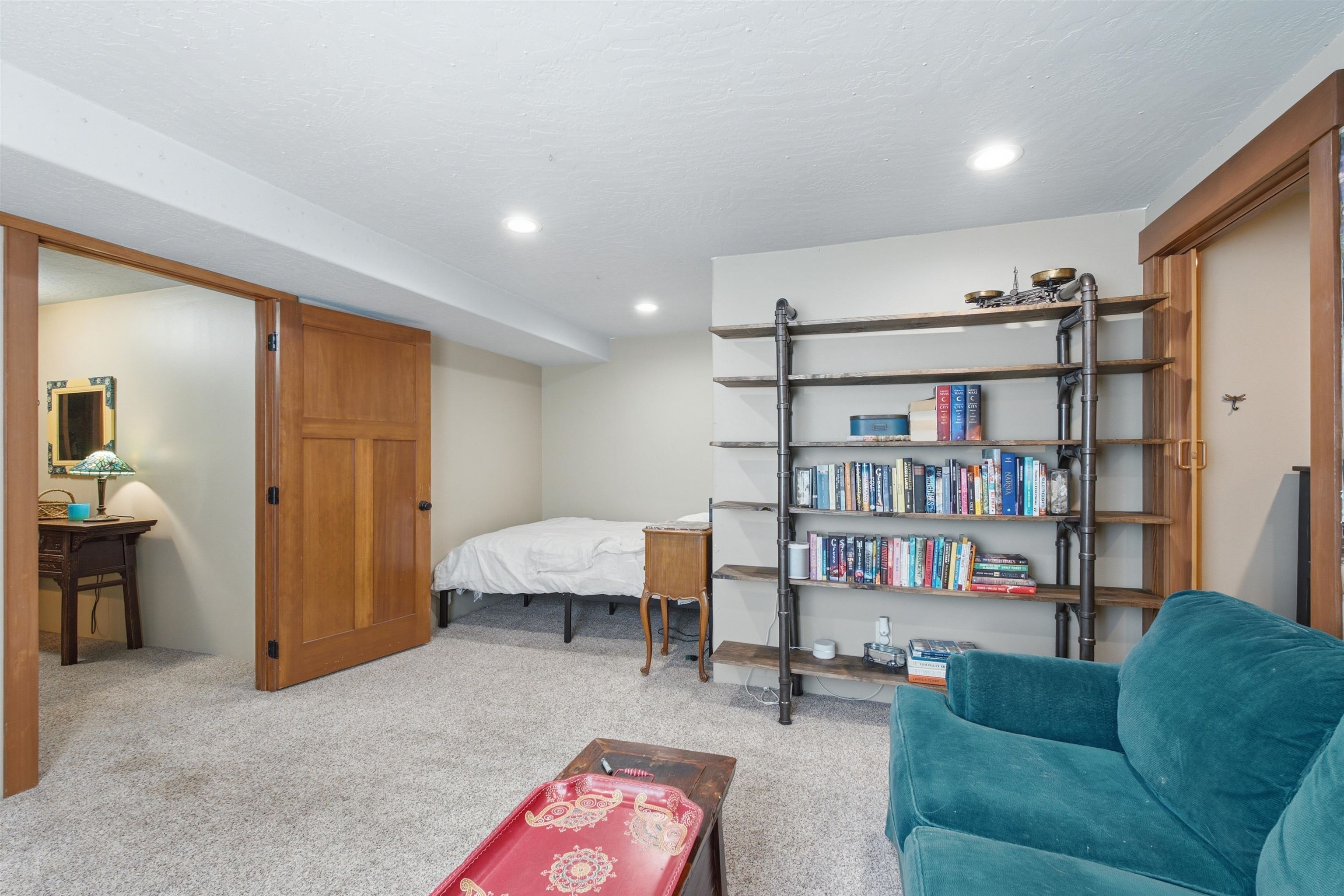 215 W Bristol Ave - Photo 39