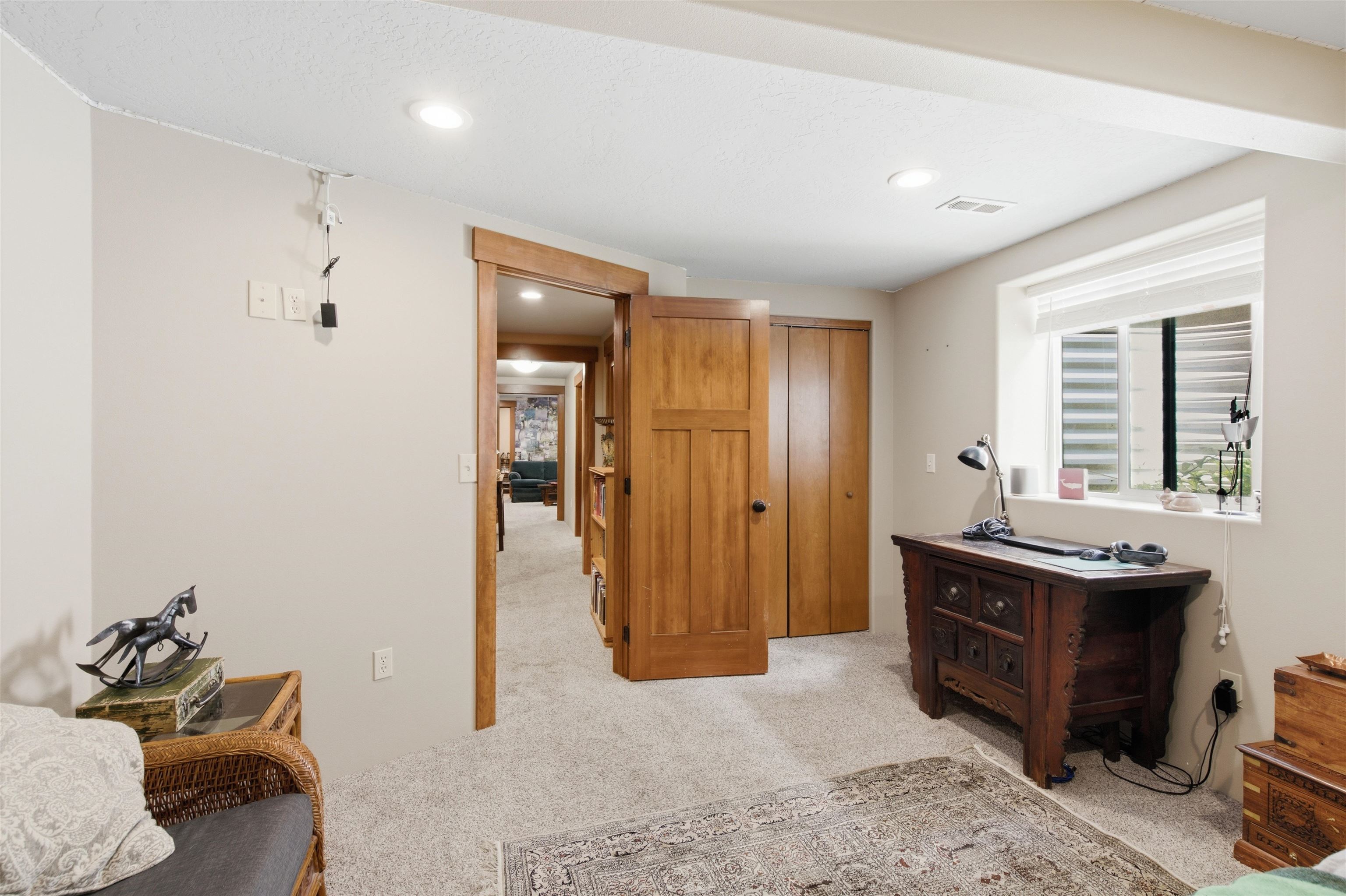 215 W Bristol Ave - Photo 41