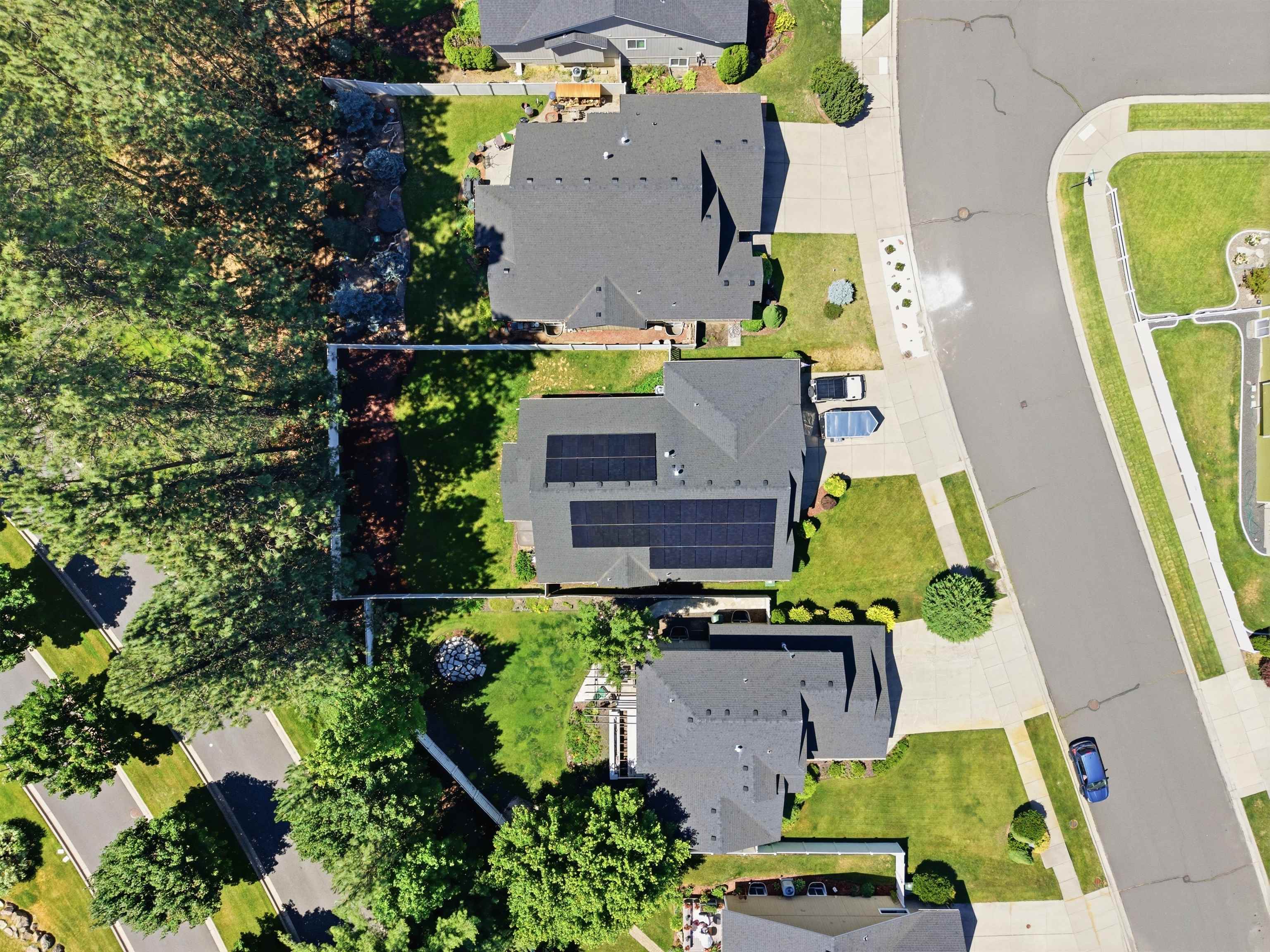 215 W Bristol Ave - Photo 47