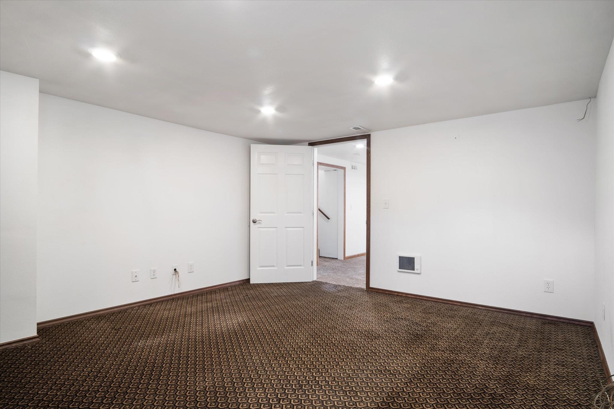 14005 E 5th Ave - Photo 19