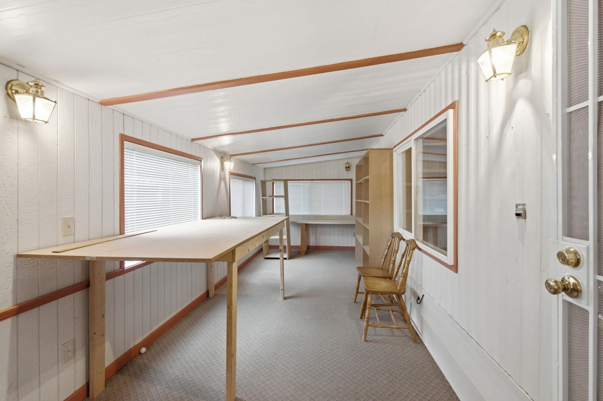1211 E Lyons Ave - Photo 38