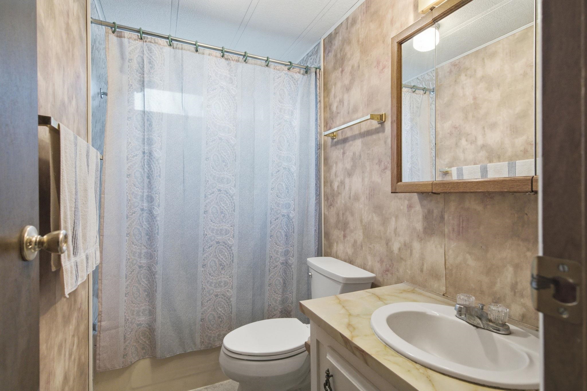 1211 E Lyons Ave - Photo 17