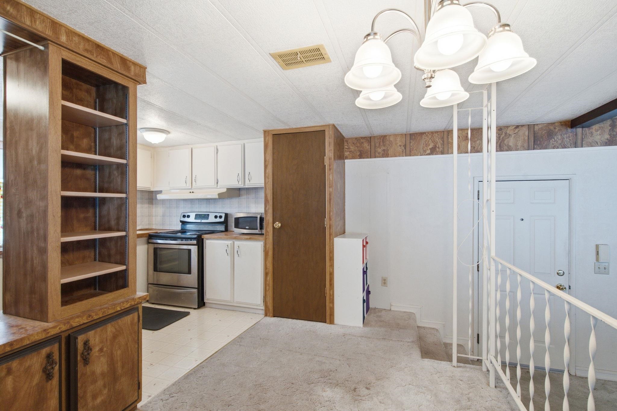 1211 E Lyons Ave - Photo 11