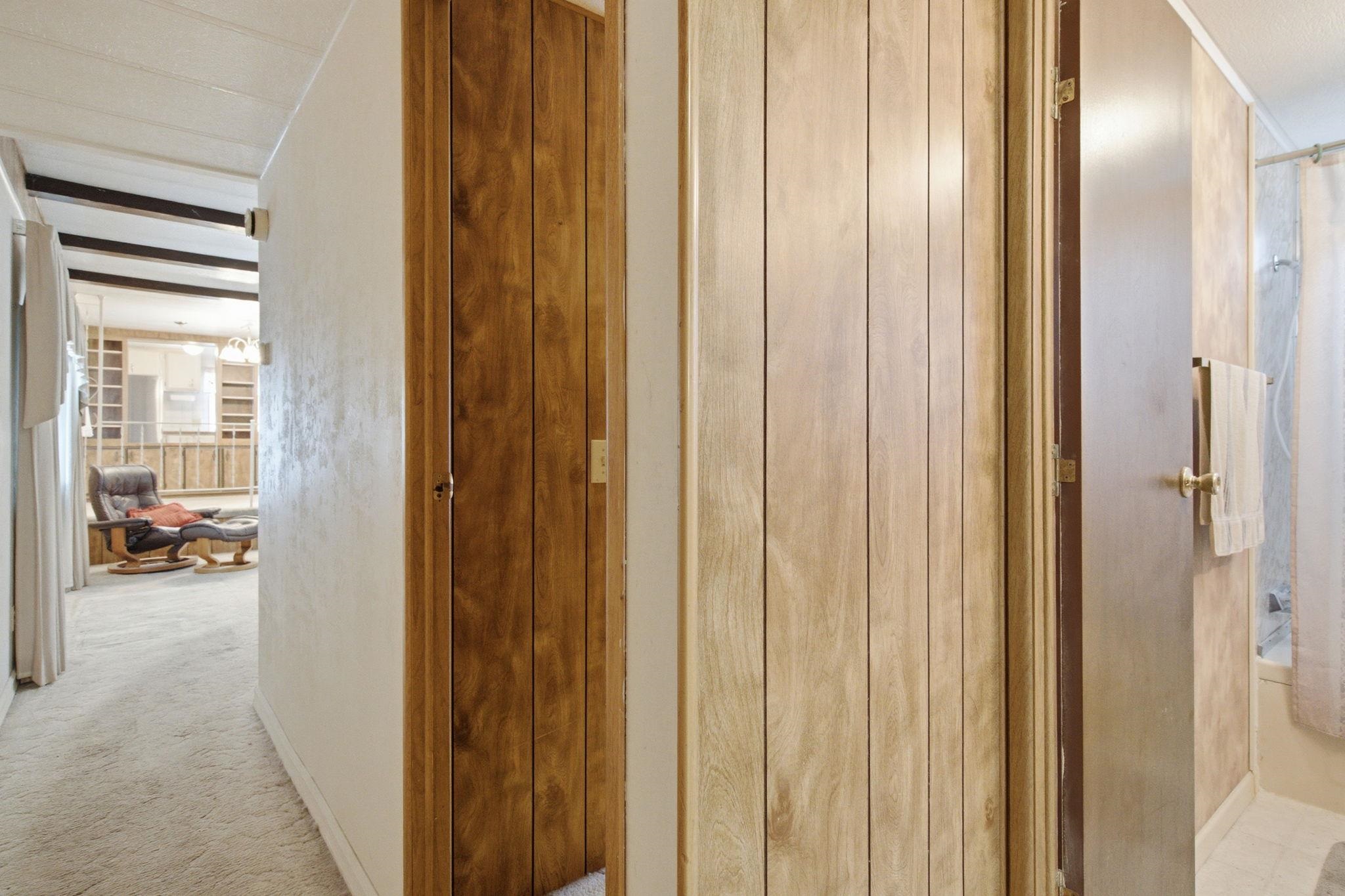 1211 E Lyons Ave - Photo 36