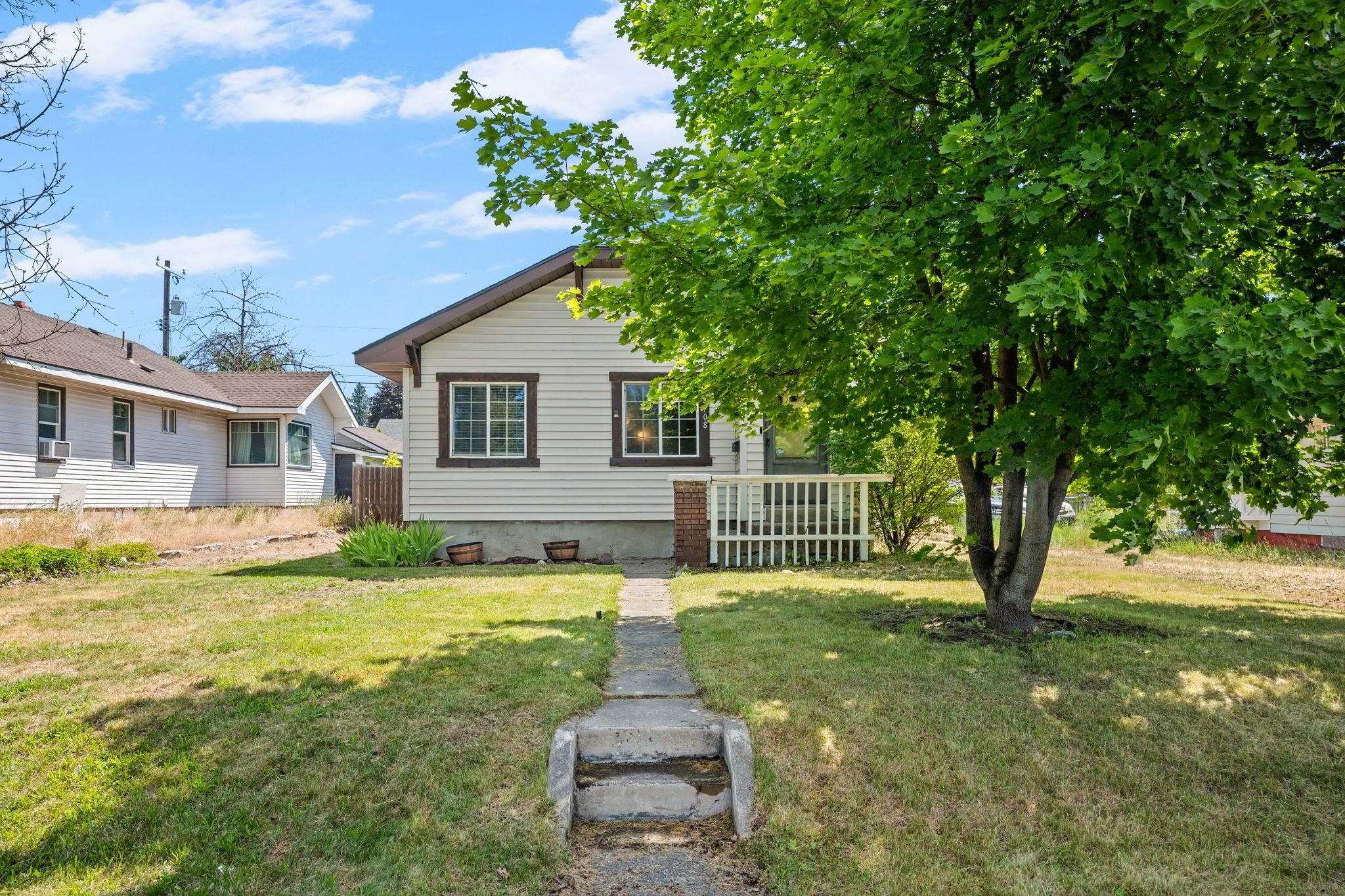 4708 N Cedar St - Photo 2