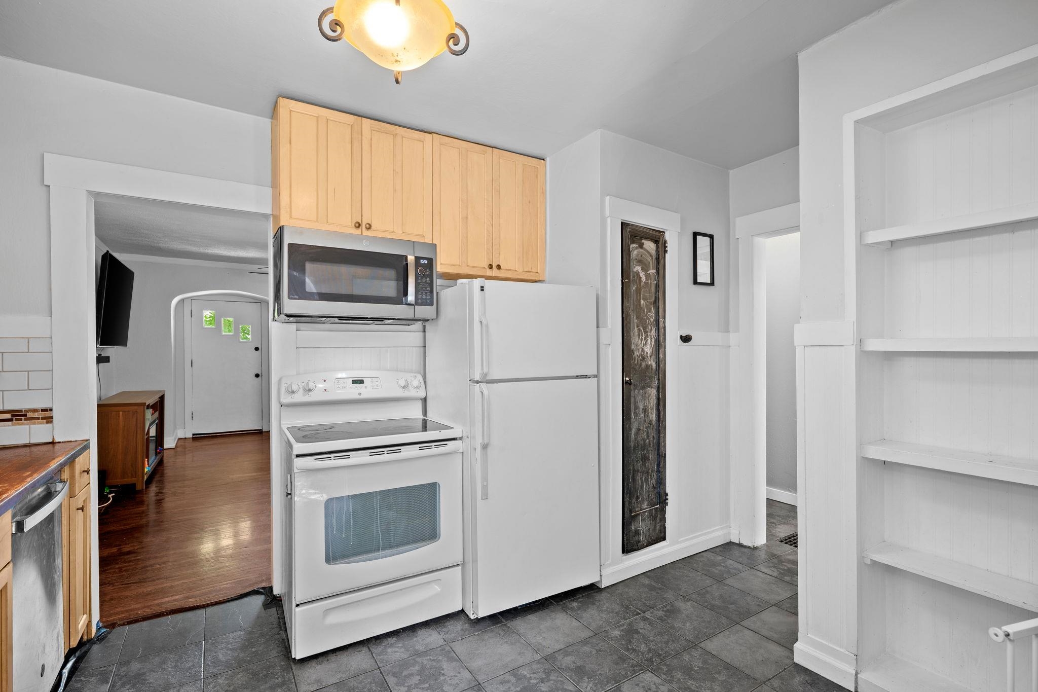4708 N Cedar St - Photo 11