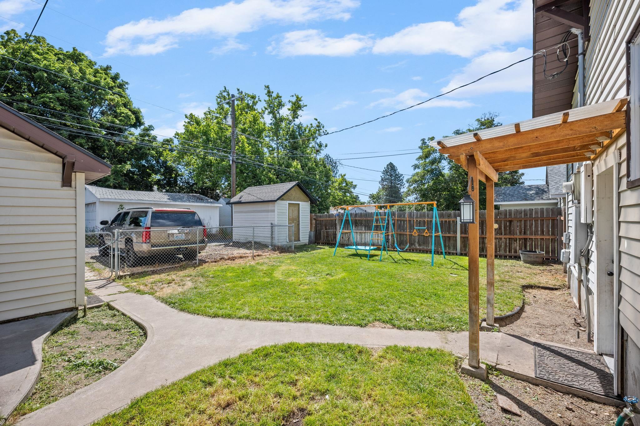 4708 N Cedar St - Photo 20
