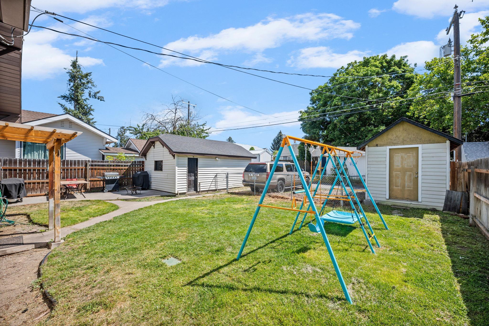 4708 N Cedar St - Photo 21