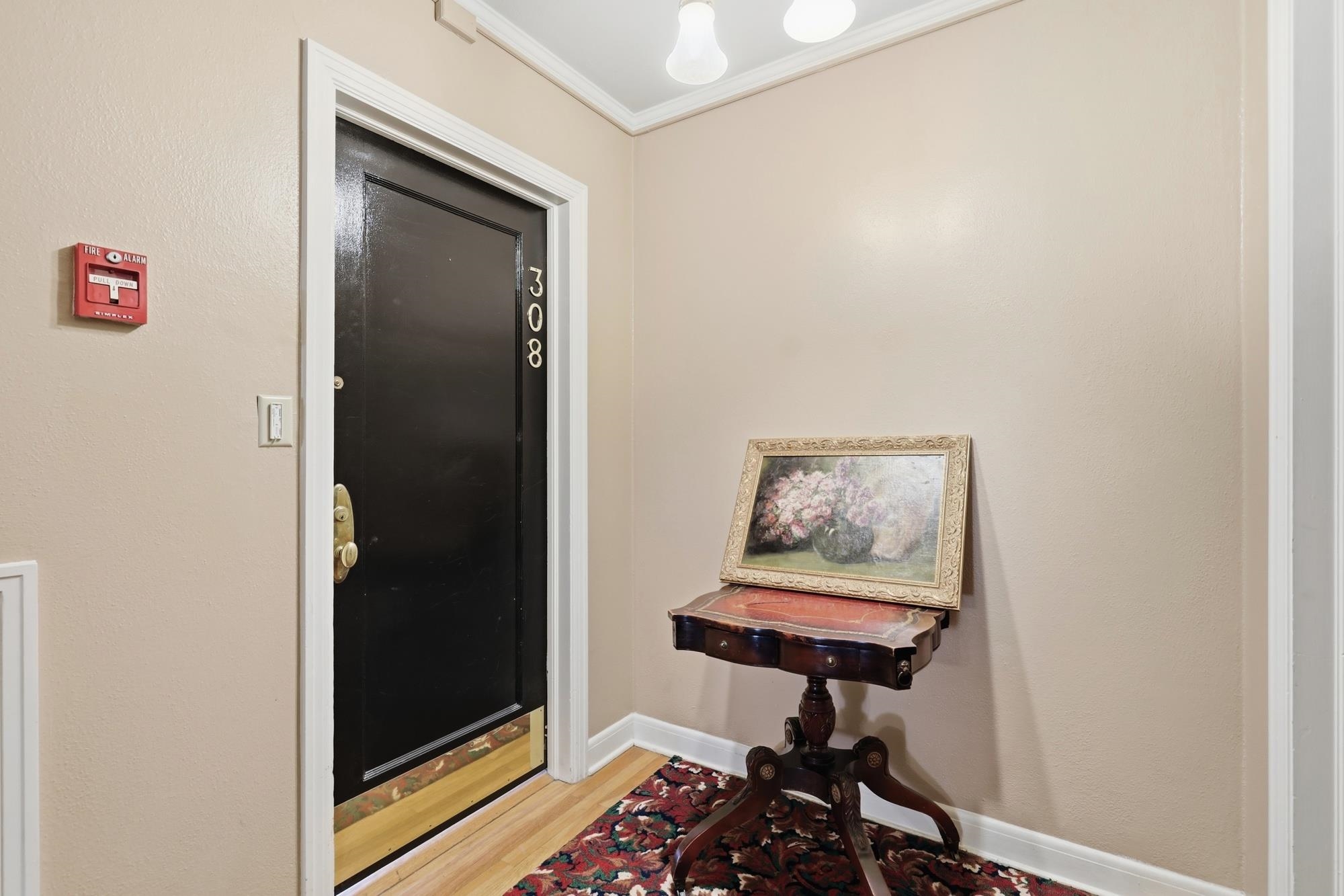 704 W 6th Ave - Photo 4