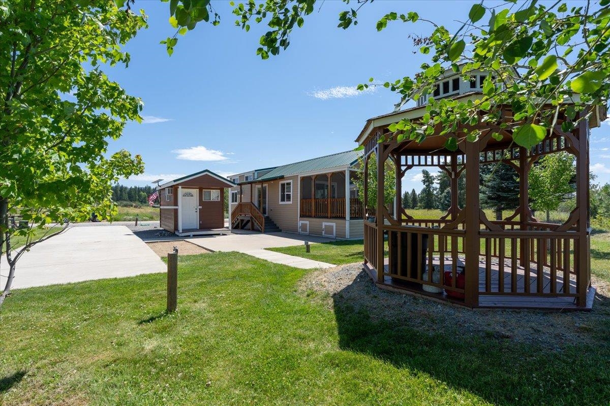 455 Guinevere Dr - Photo 3