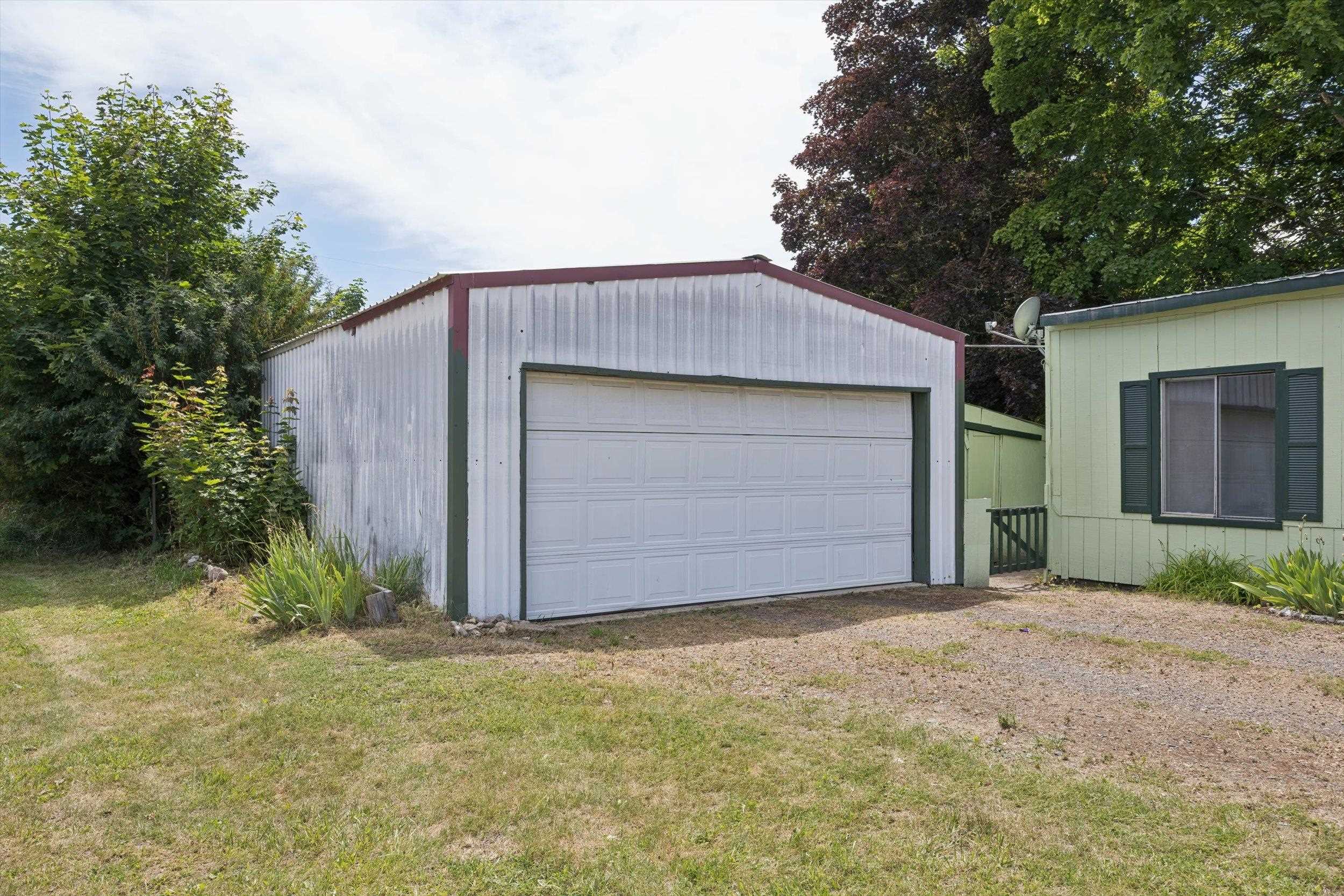 603 W Court Ave - Photo 48