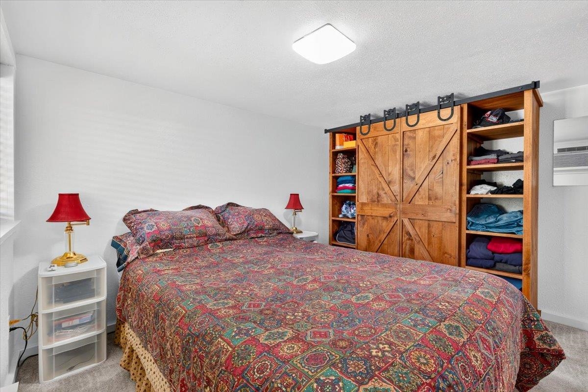 455 Guinevere Dr - Photo 14