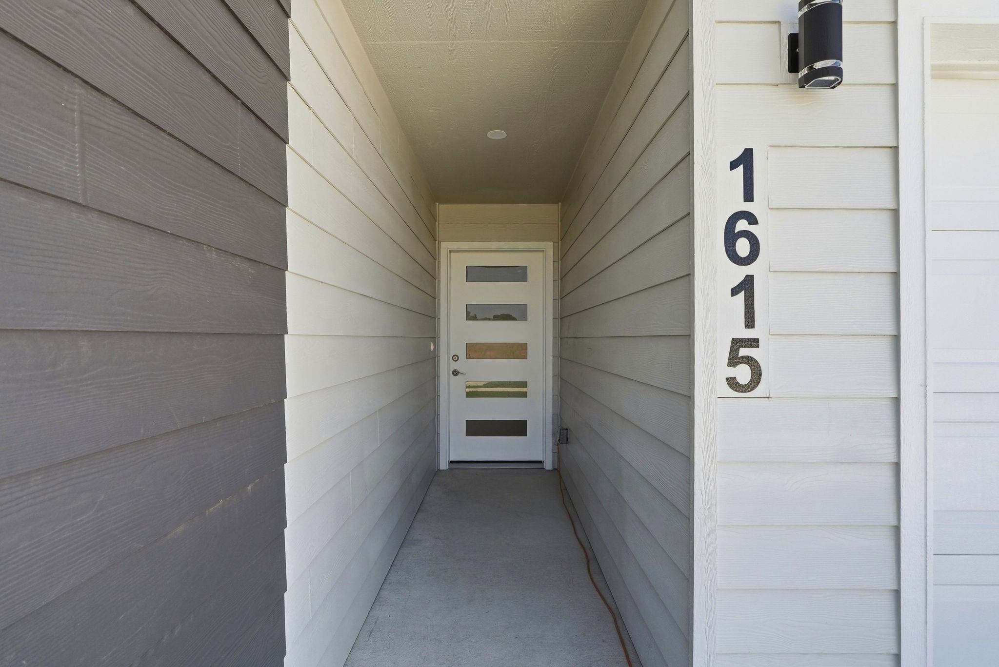 1615 N Selkirk Rd - Photo 8