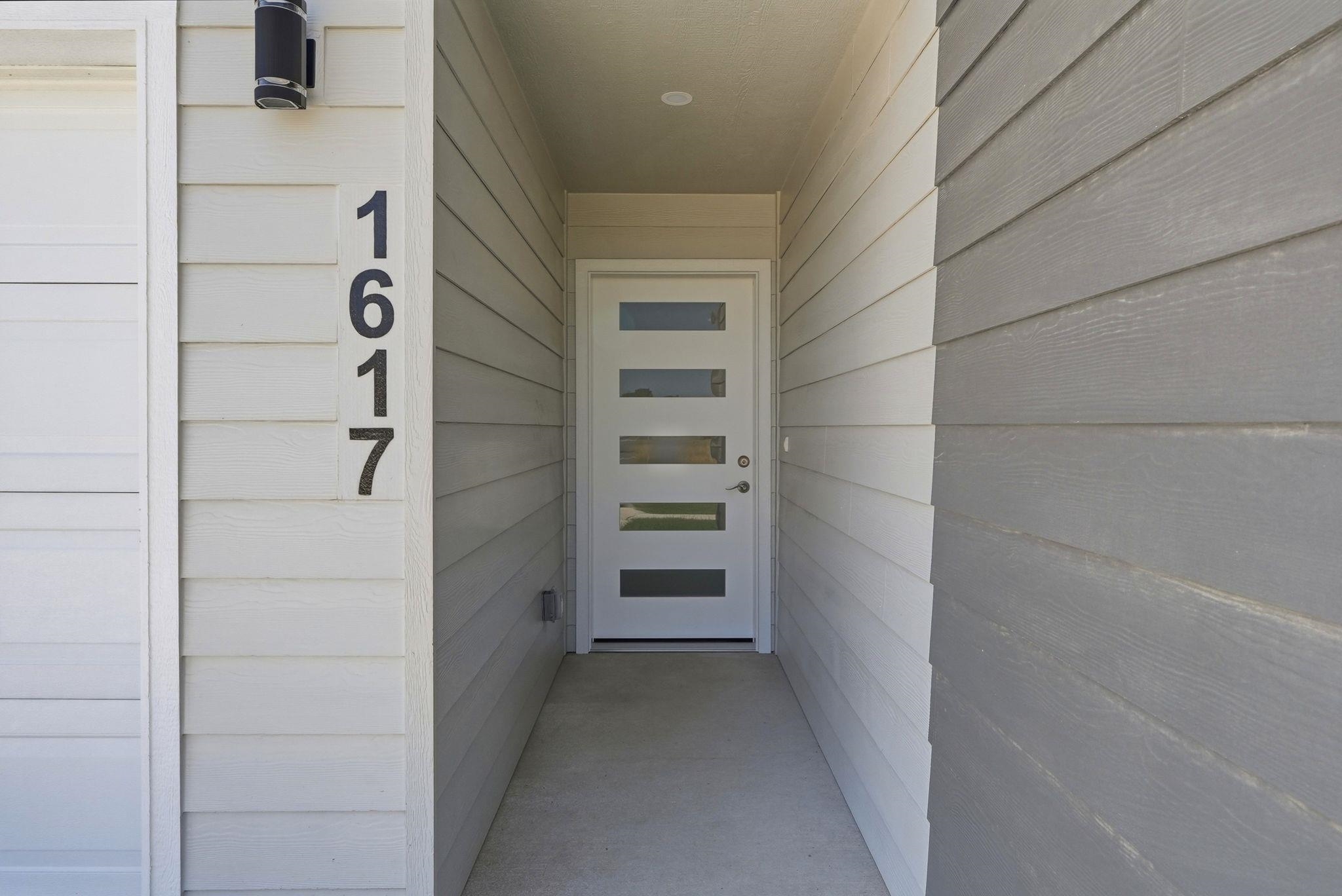 1615 N Selkirk Rd - Photo 9