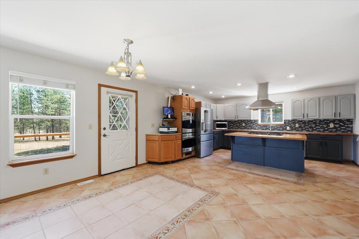 40291 E Cayuse Cove Rd - Photo 7