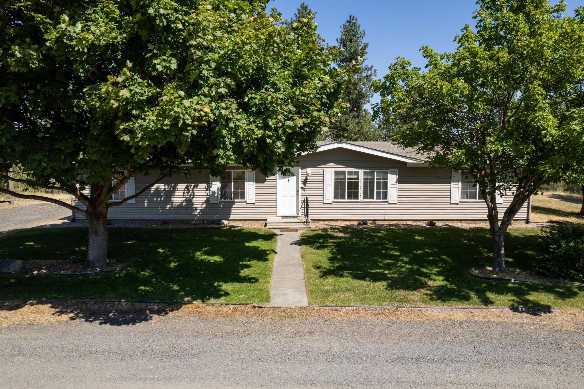 20606 W Indiana Ln - Photo 1