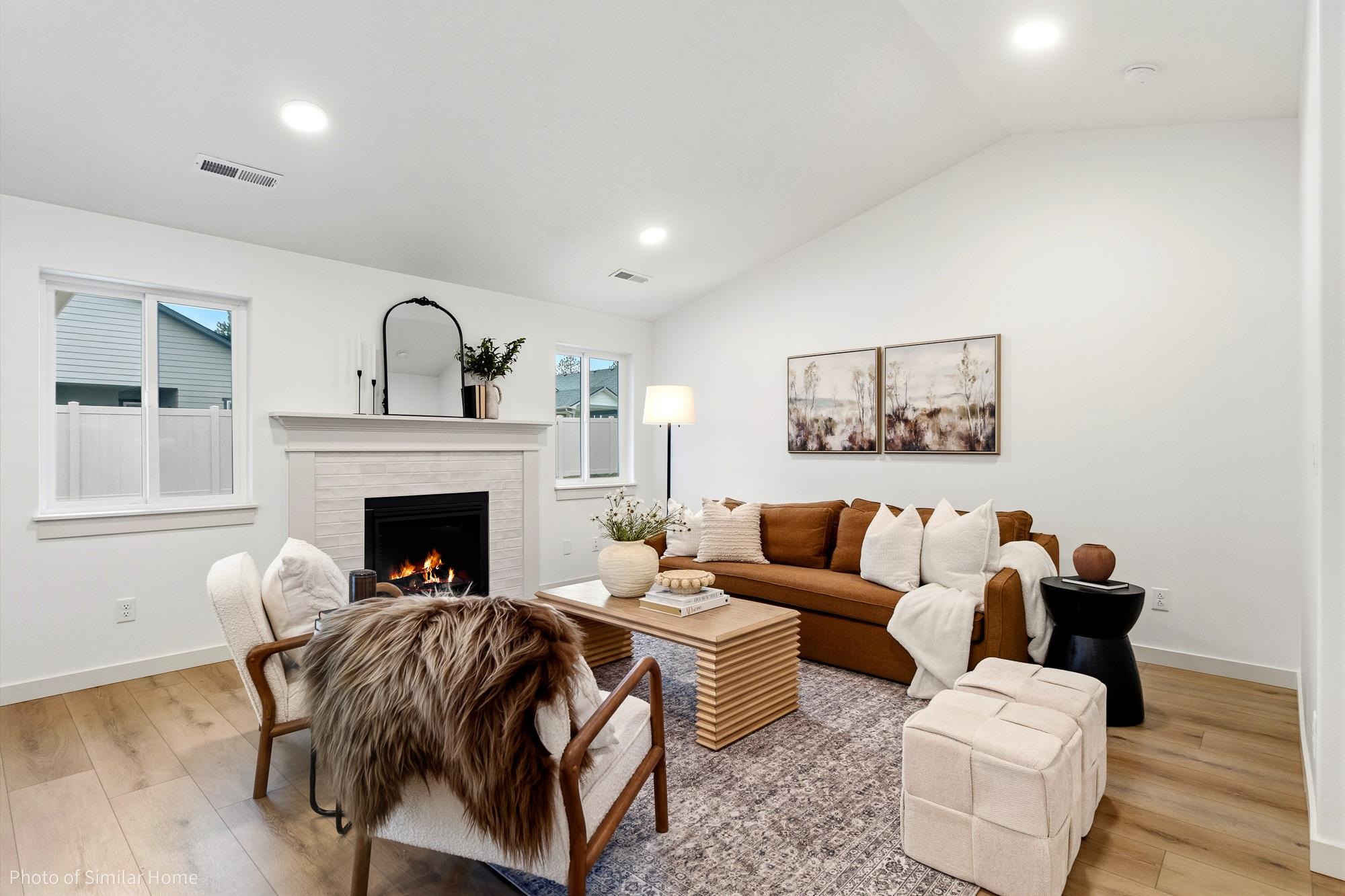 518 N Viewmont Ct - Photo 2