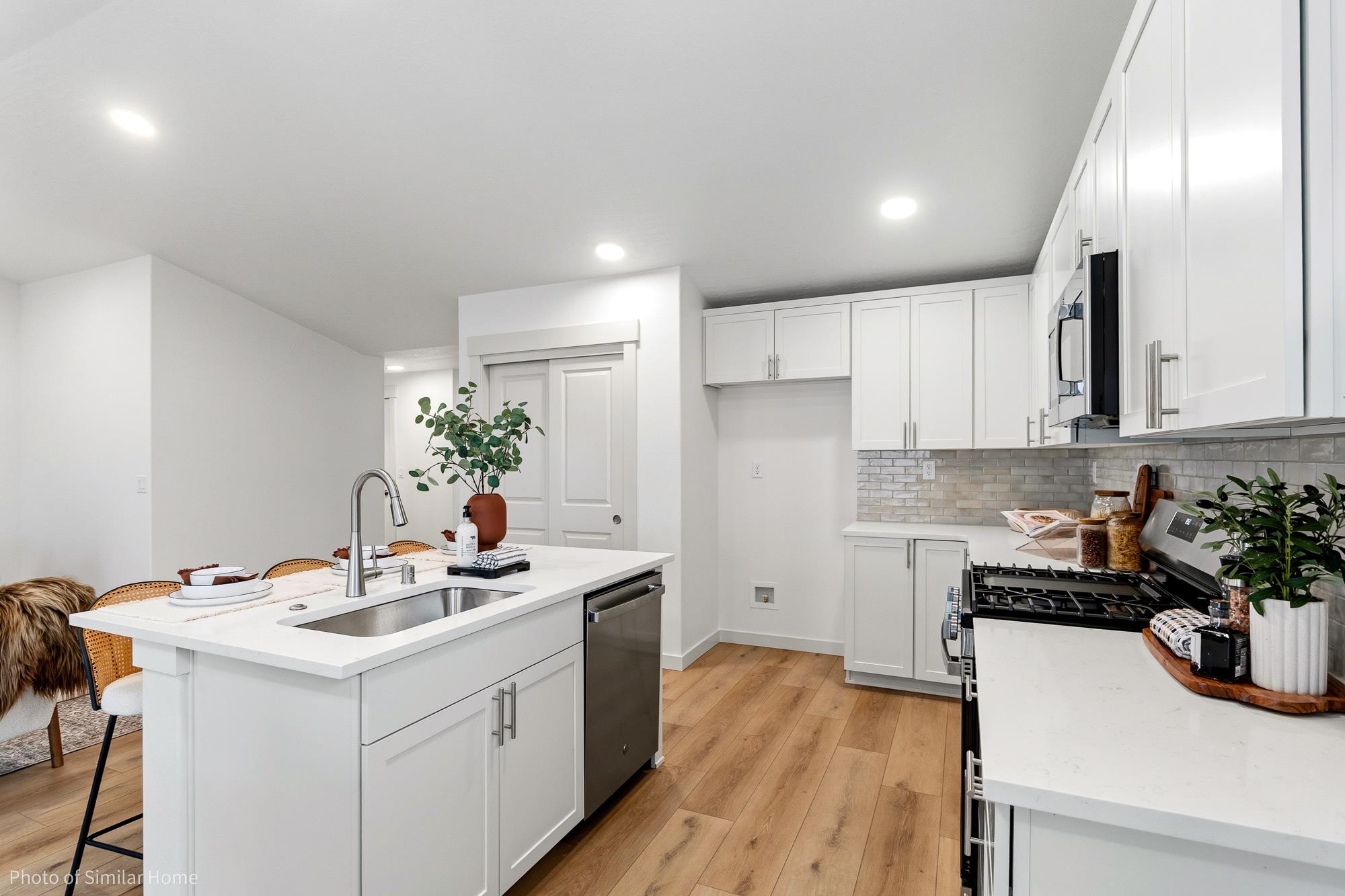 518 N Viewmont Ct - Photo 8
