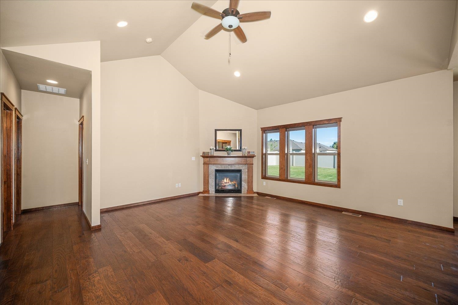 1414 E Sawgrass Ln - Photo 6
