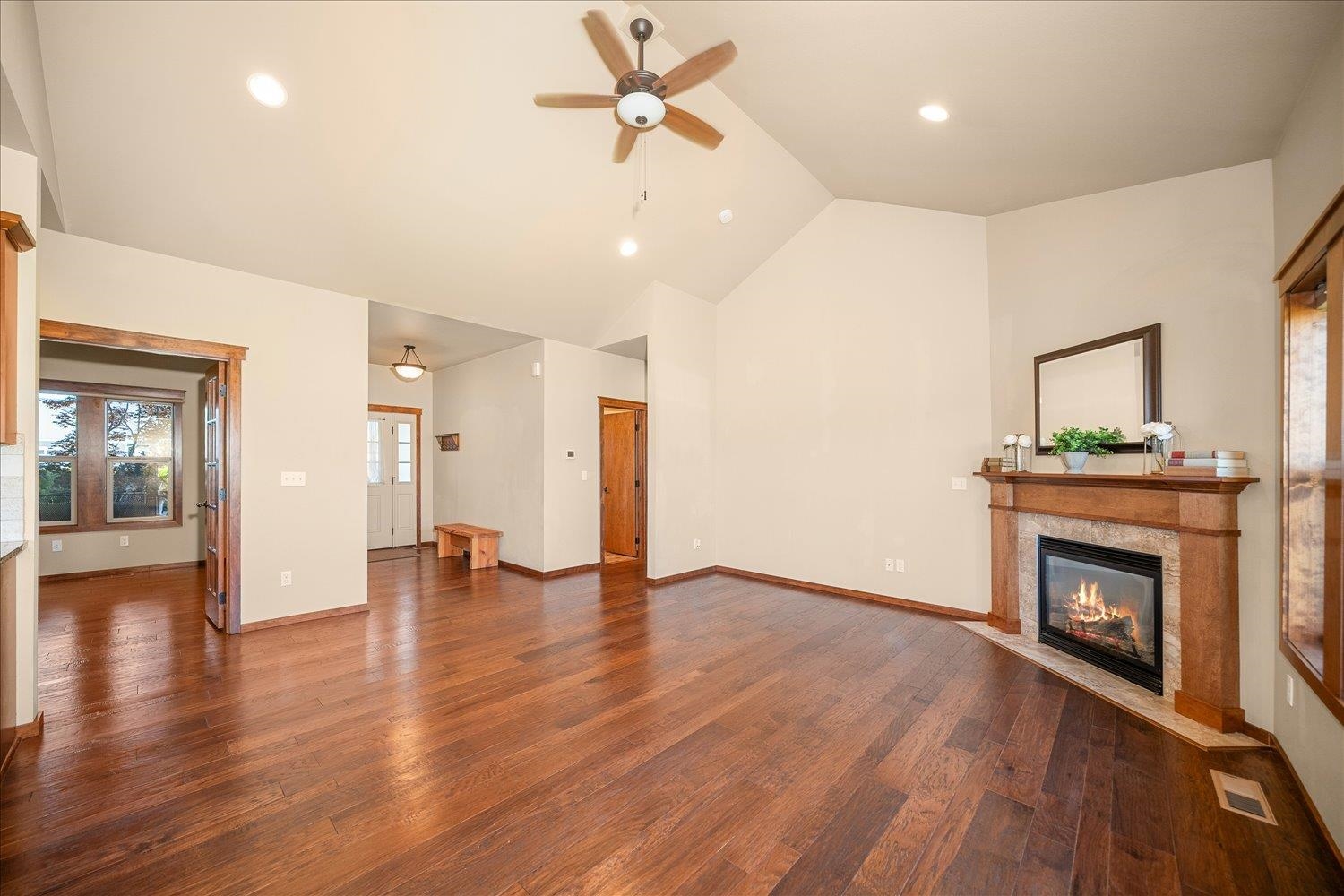 1414 E Sawgrass Ln - Photo 9