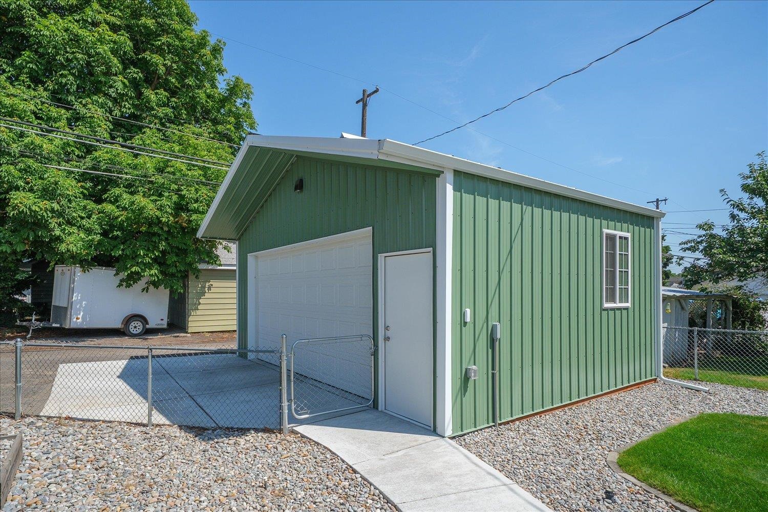 4124 N Hawthorne St - Photo 35