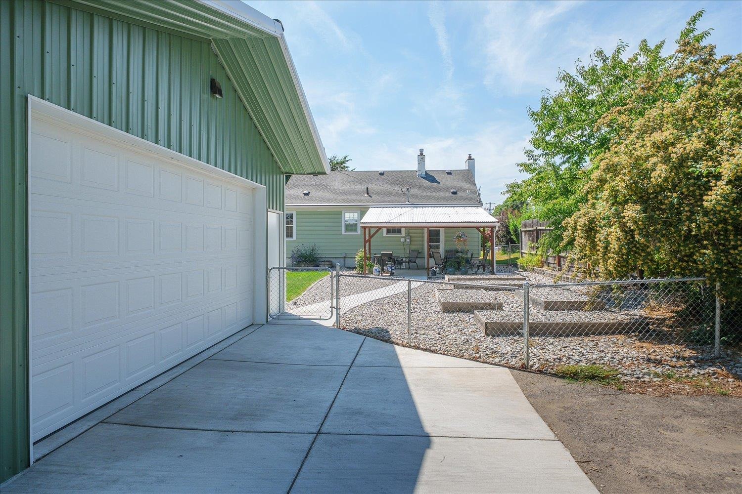 4124 N Hawthorne St - Photo 37