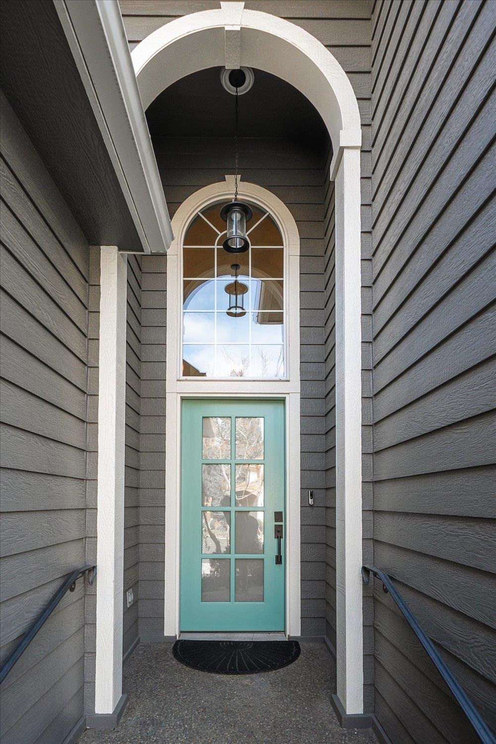 2089 S Parkwood Cir - Photo 2