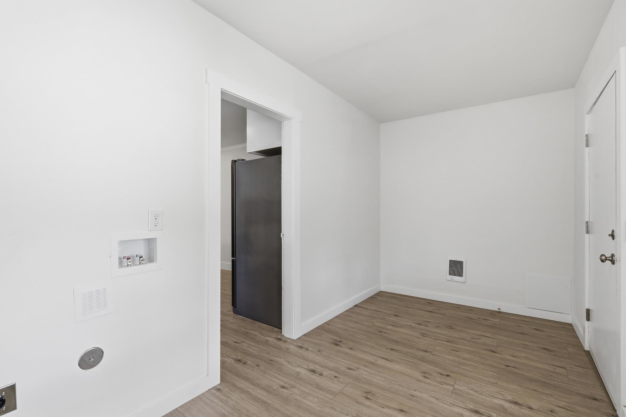 2520 W College Ave - Photo 15
