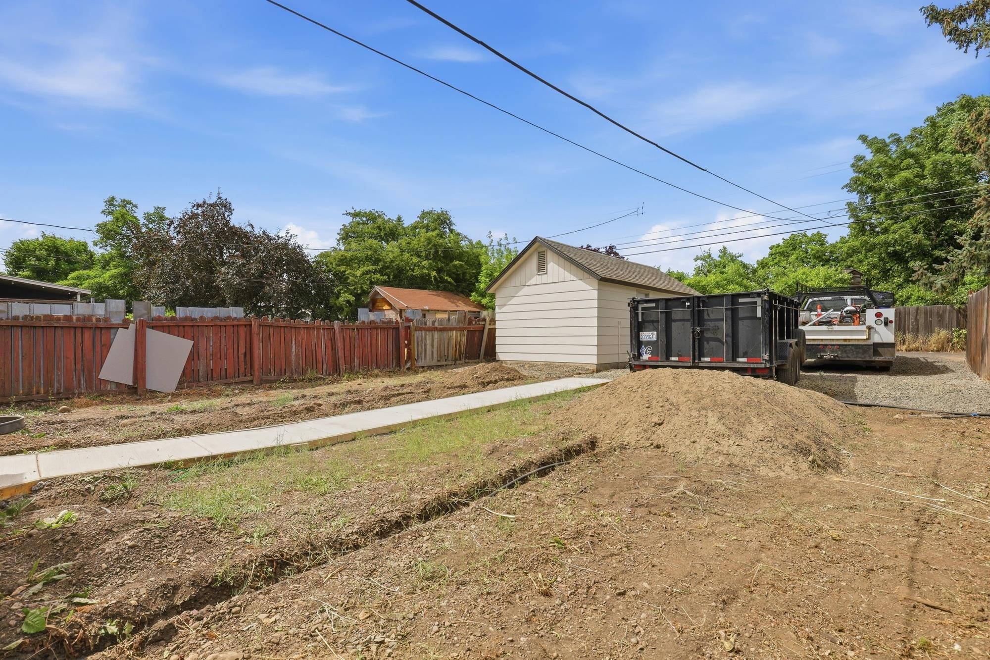 2520 W College Ave - Photo 19