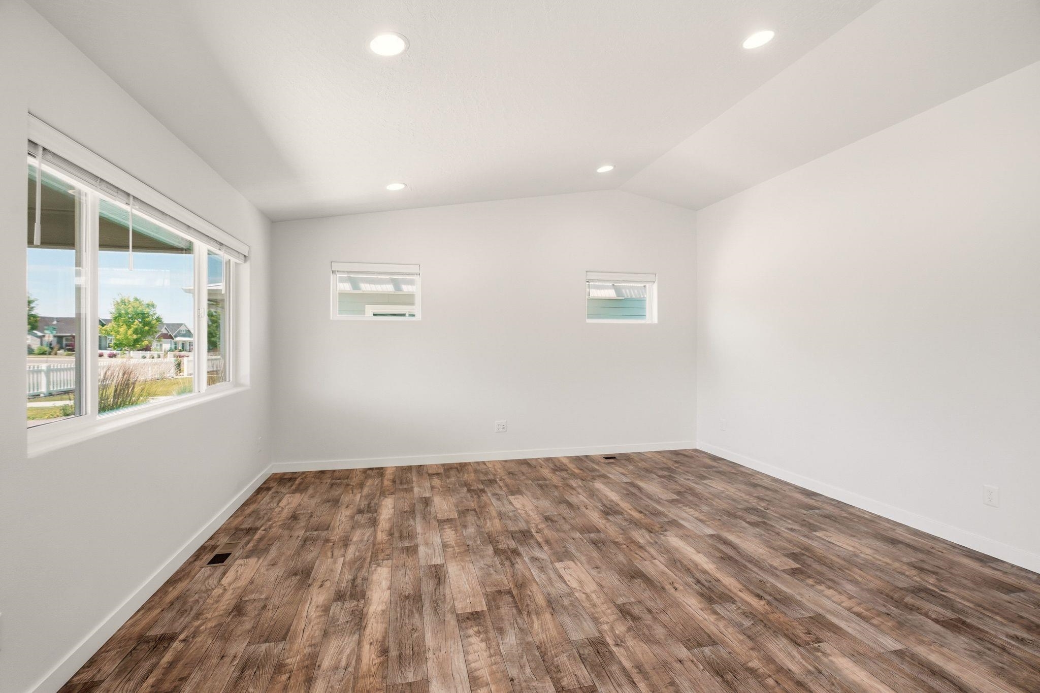 22871 E Wellington Pkwy - Photo 8