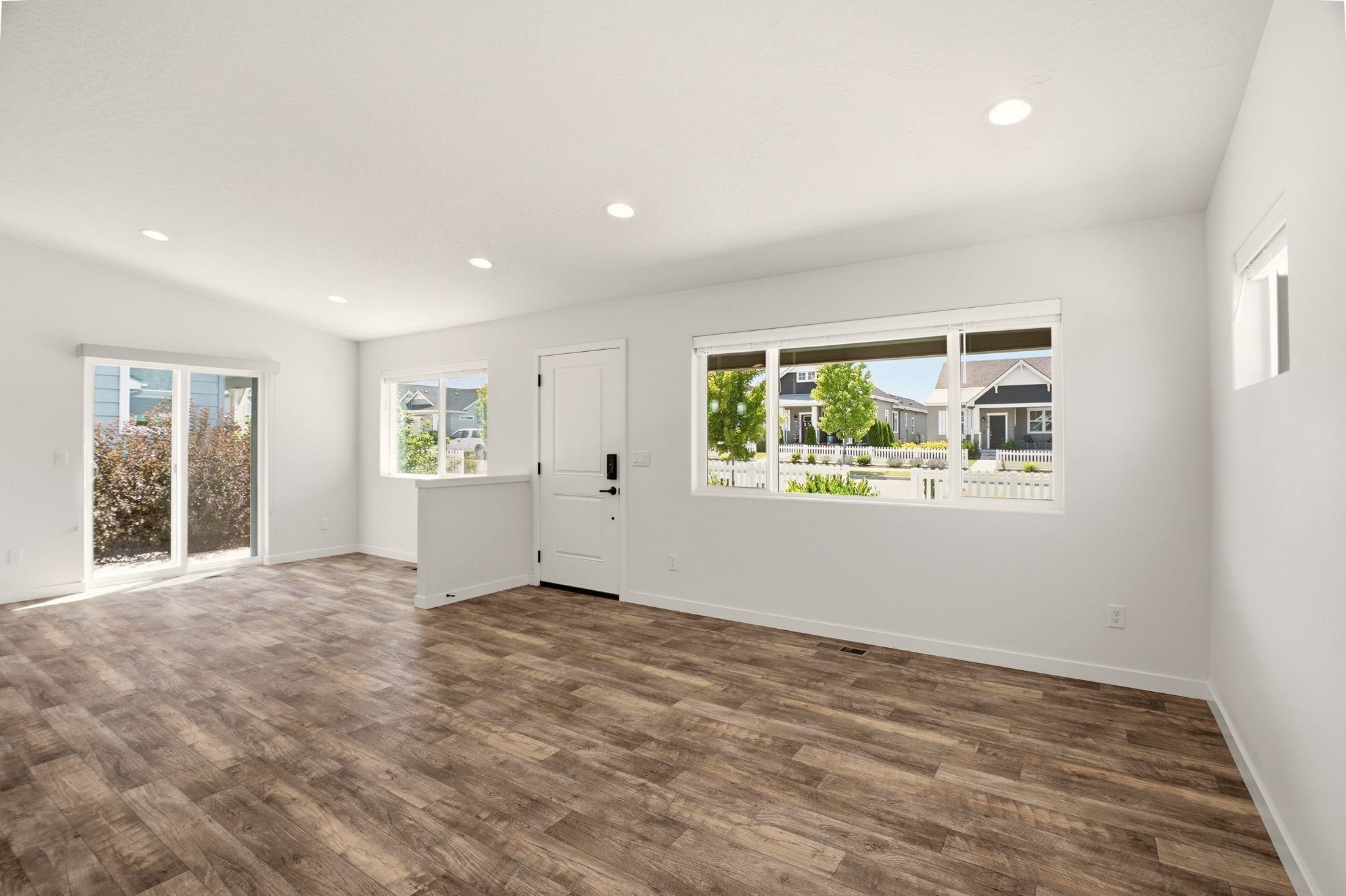 22871 E Wellington Pkwy - Photo 9