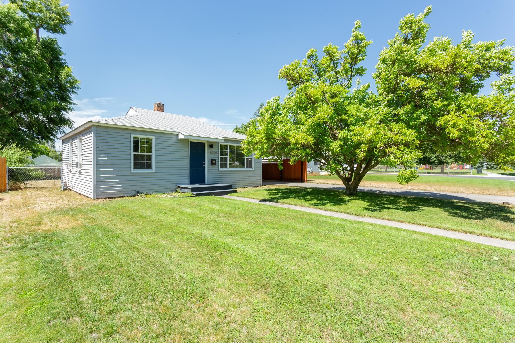 5709 N Cochran St - Photo 2