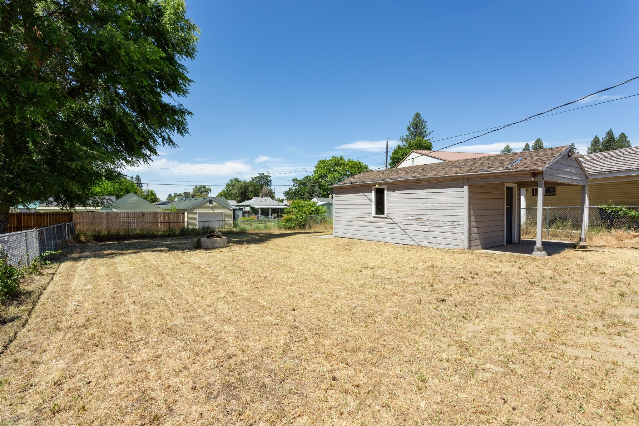 5709 N Cochran St - Photo 18