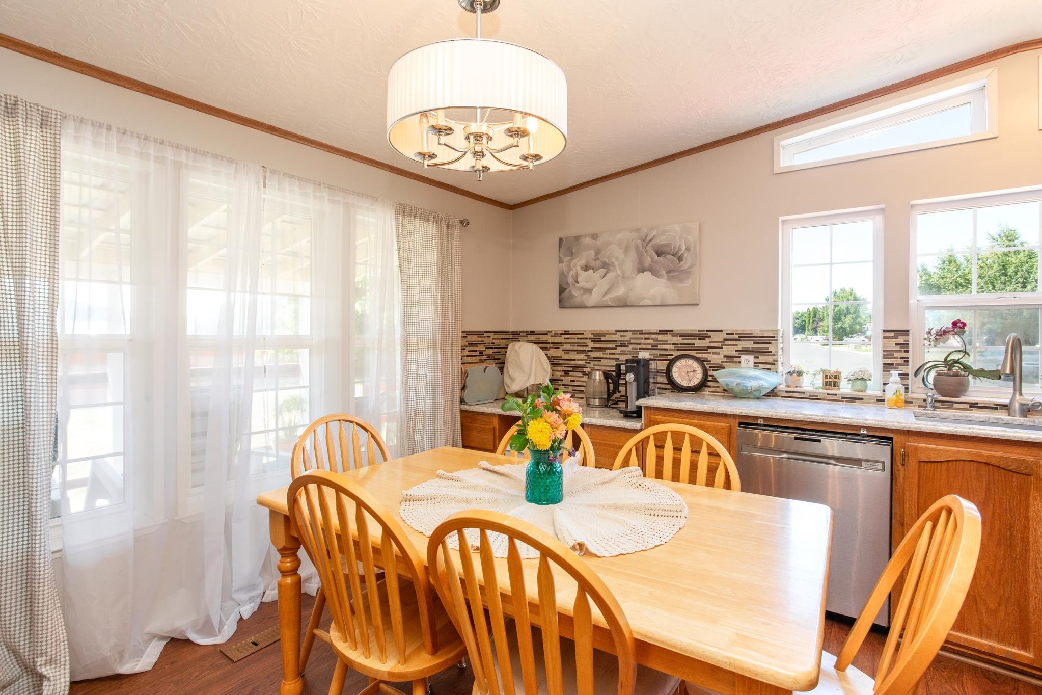 407 E Meadowmere Way - Photo 10