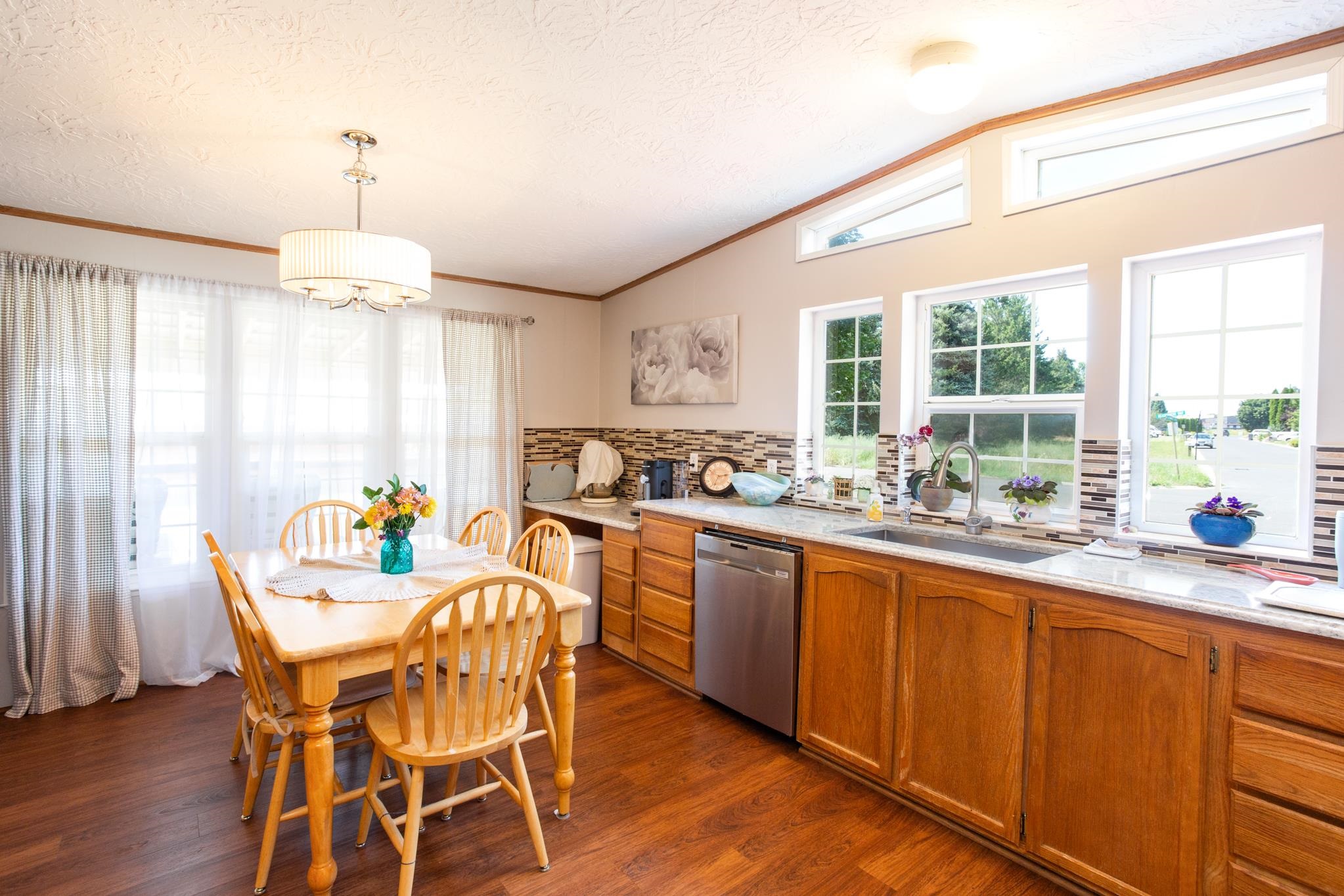 407 E Meadowmere Way - Photo 11