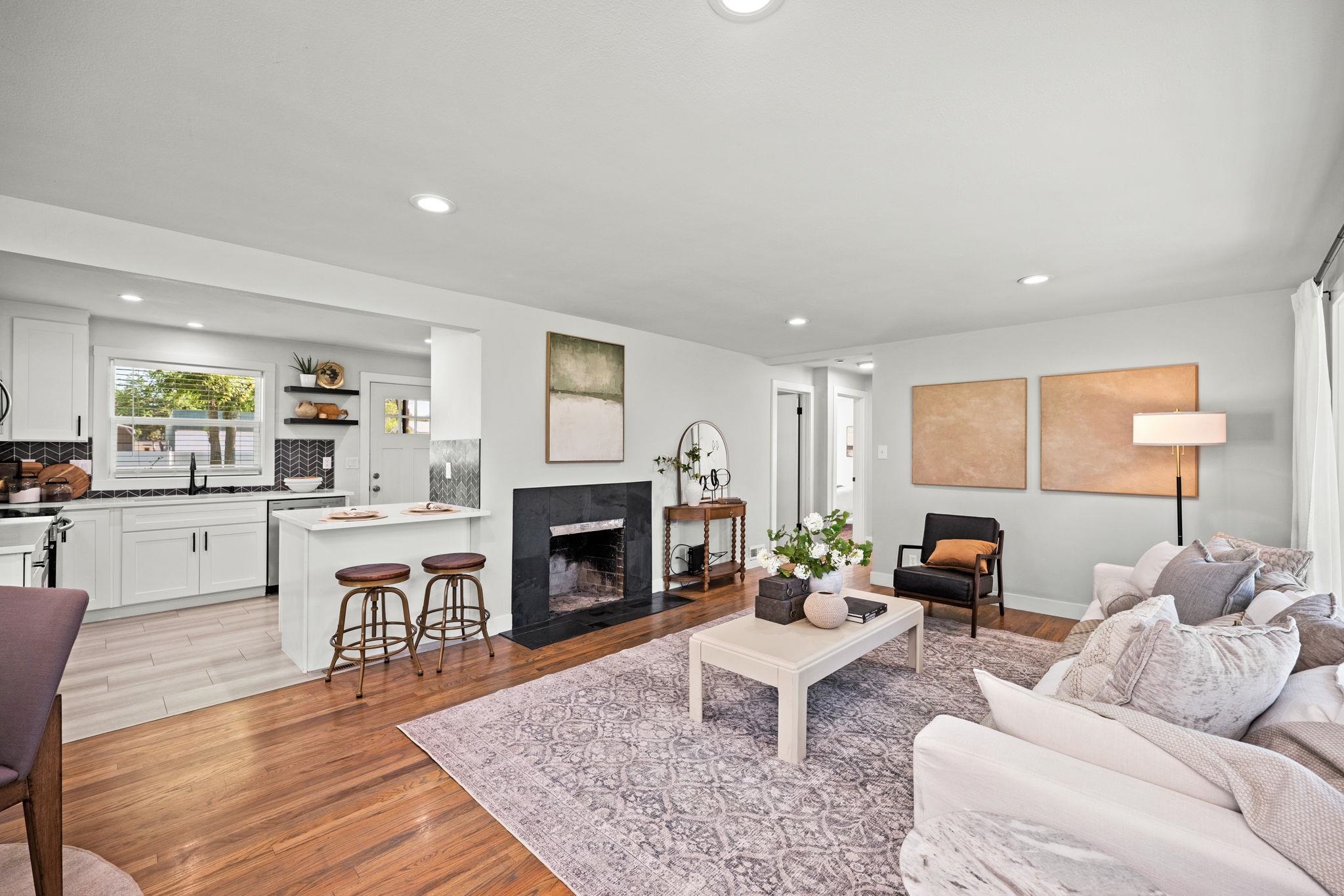 11314 E Alki Ave - Photo 4