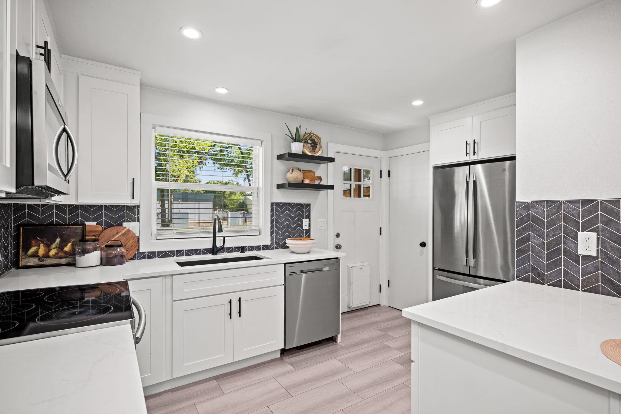 11314 E Alki Ave - Photo 11